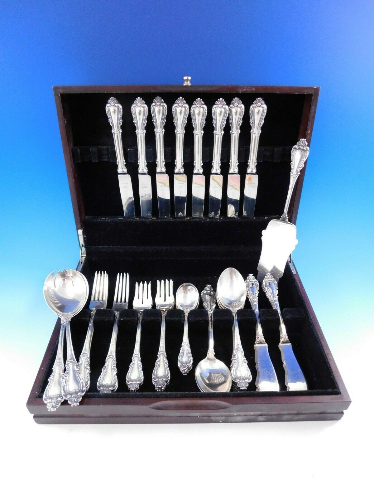 Dinner size Florencia by Plateria de Pilar Peruvian sterling silver flatware set, 50 pieces. This set includes:

8 dinner knives, 9 7/8