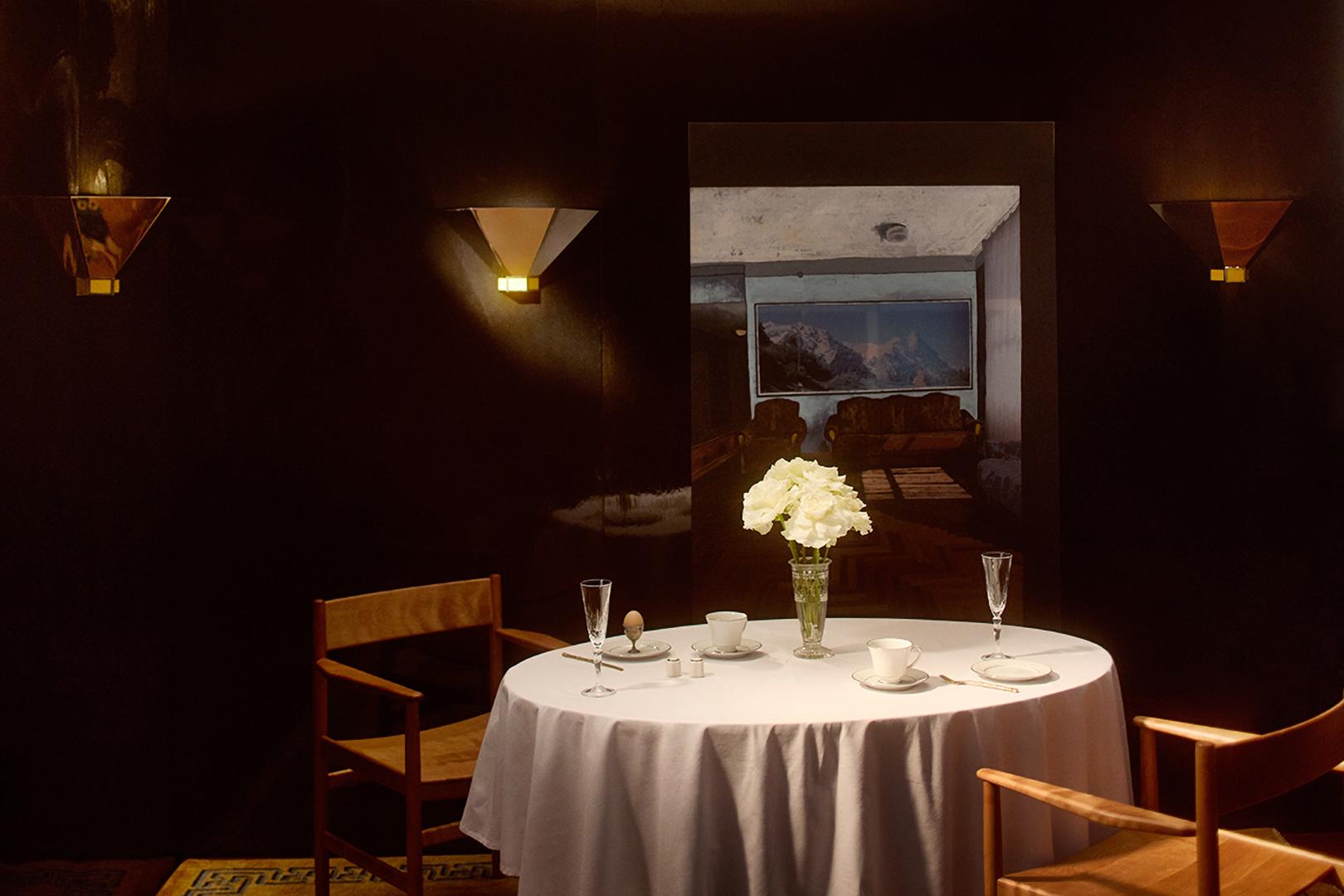 Florens Wall Sconce in mirror-polished stainless steel designed by Yaniv Chen en venta 1