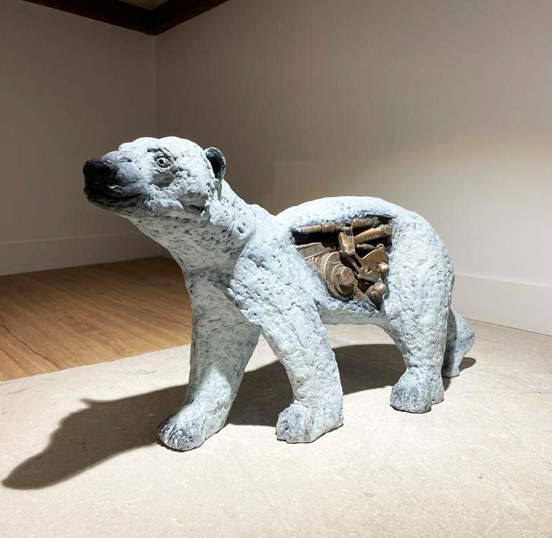 Florent POUJADE Figurative Sculpture - L'Ours Harley