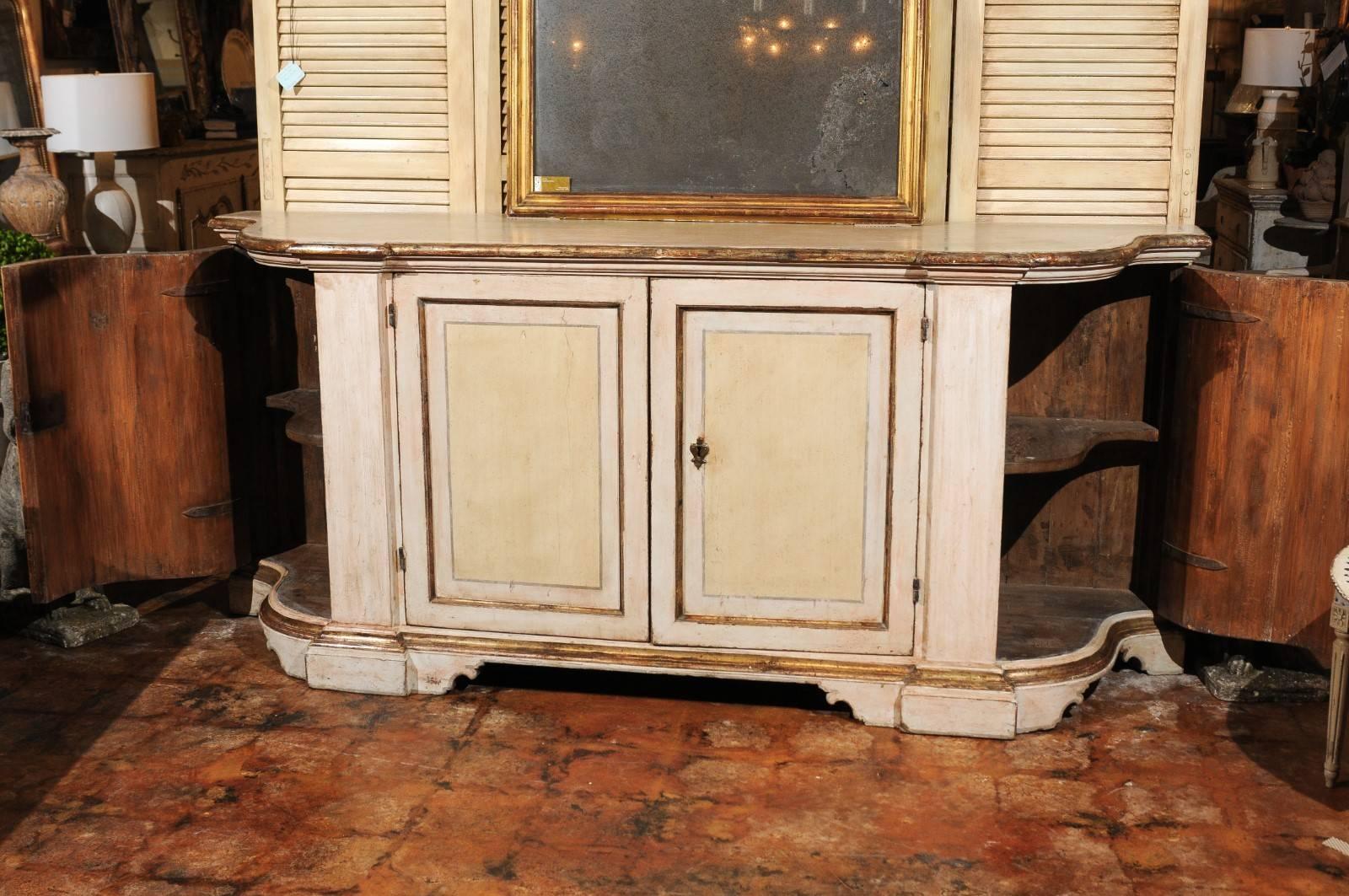 Florentine 1850s Painted Credenza with Silver Gilt Trim and Serpentine Sides 3