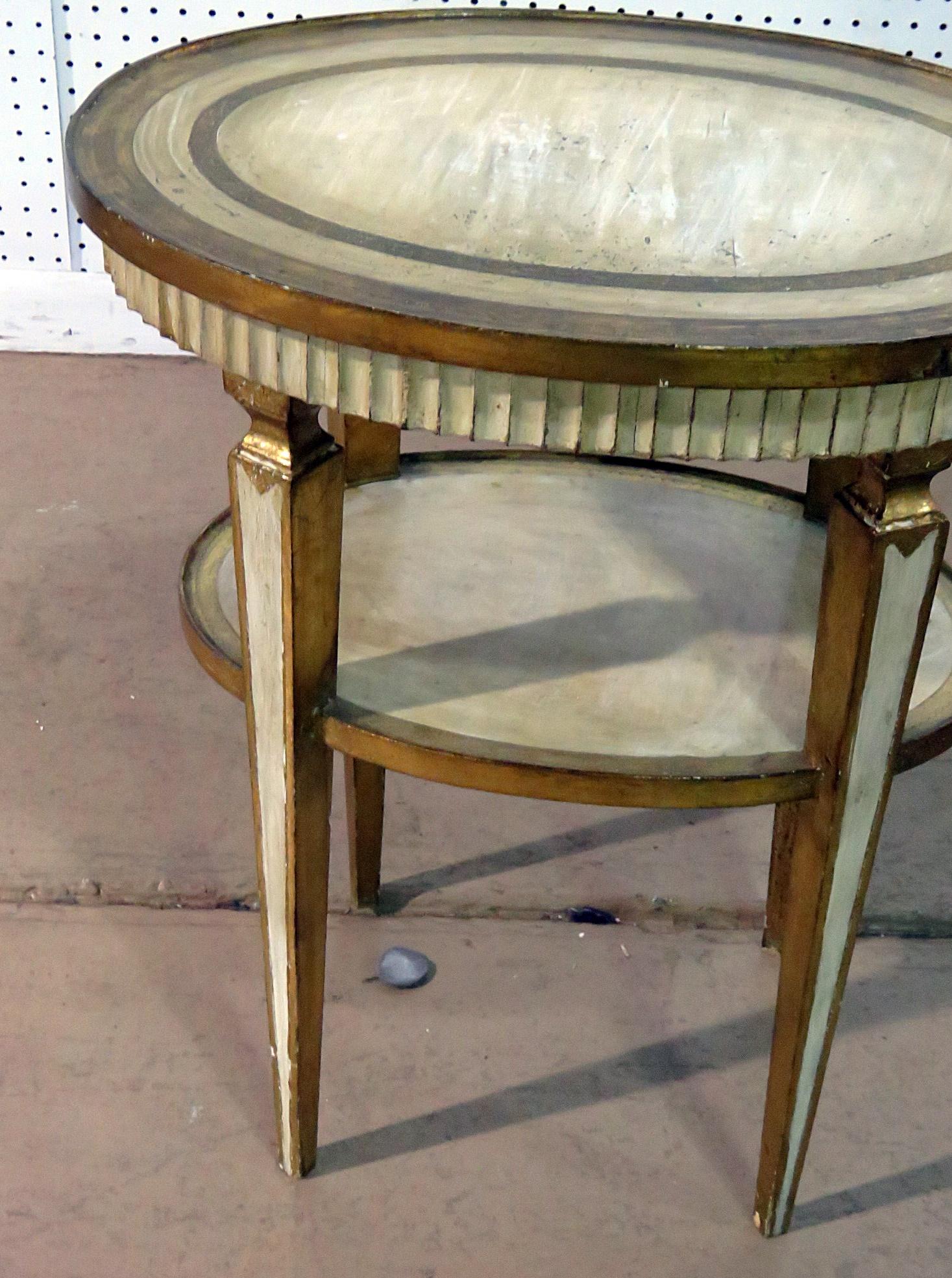 Italian Florentine Creme Painted and Gilded Oval Side End Table C1930 In Good Condition In Swedesboro, NJ