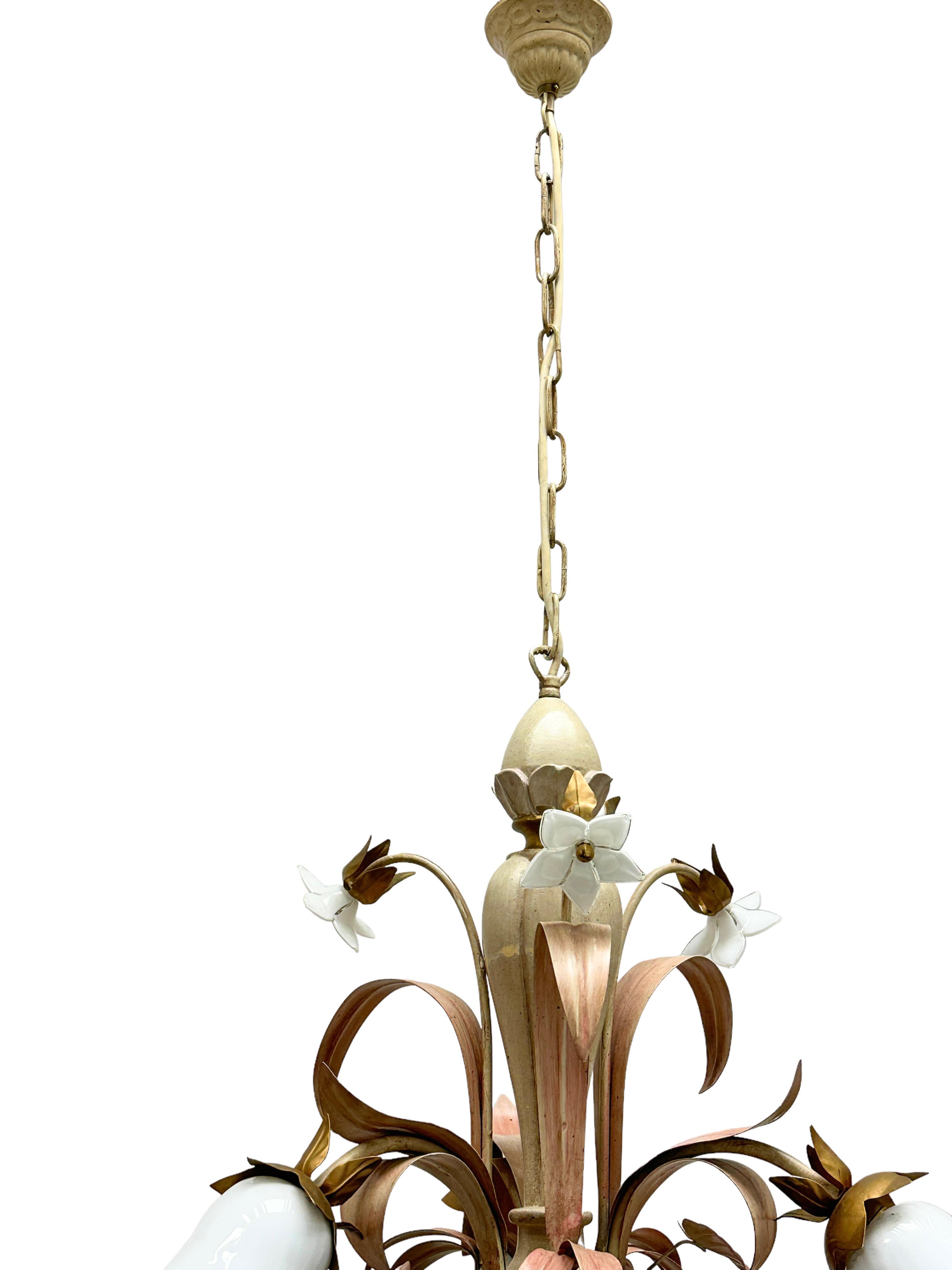 Lustre à 3 éclairages en bois polychrome de style baroque florentin par Eglo Austria en vente 7