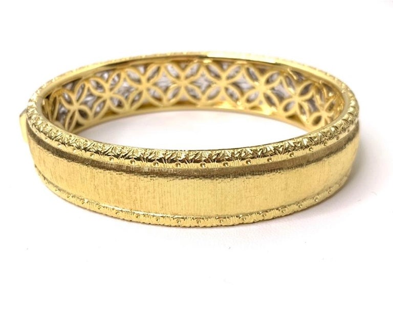 Artisan Florentine Design Diamond, Yellow and White Gold, Engraved Bangle Bracelet For Sale