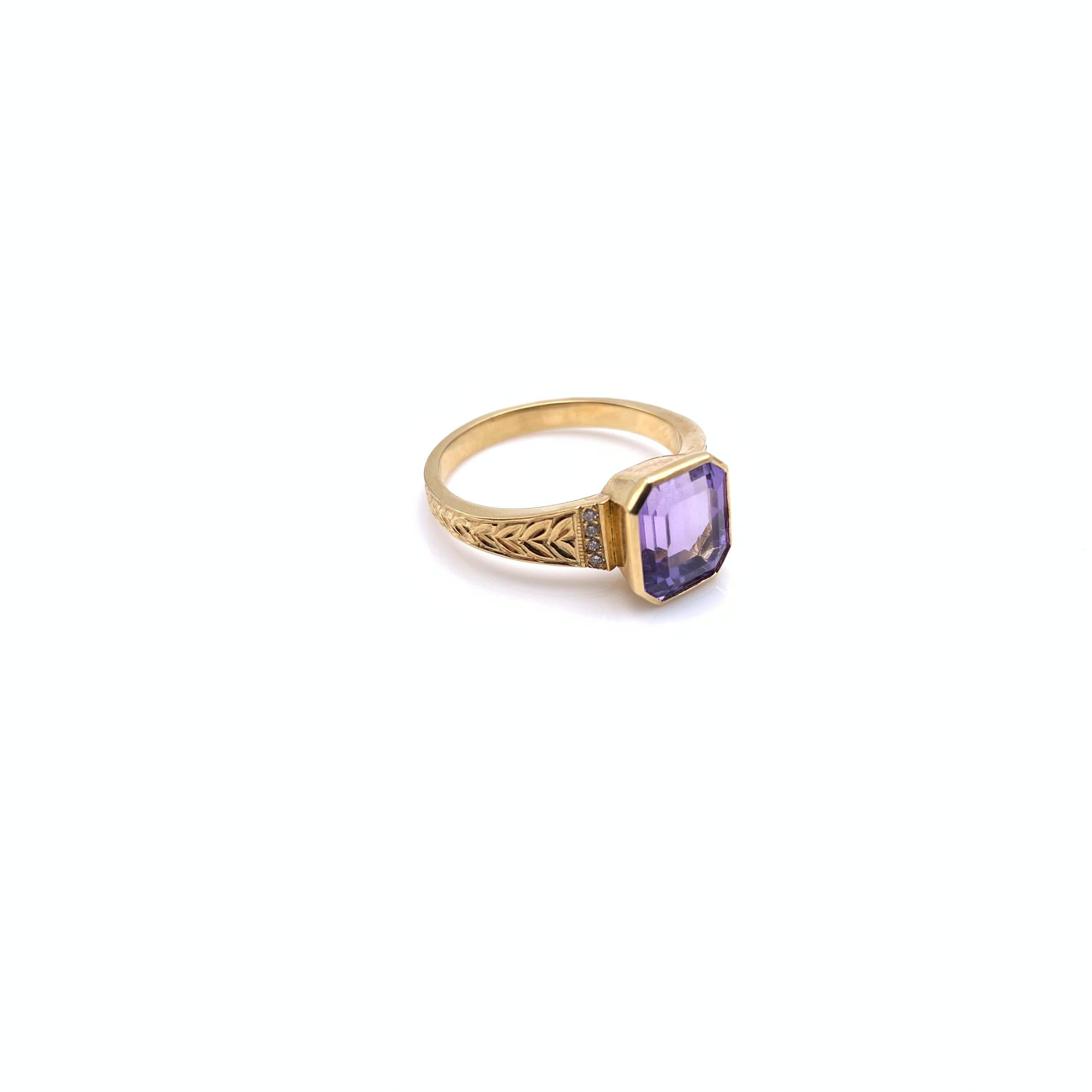 Florentine Engraved Natural Lavender Tanzanite & Diamond Ring In Excellent Condition In Lynchburg, VA