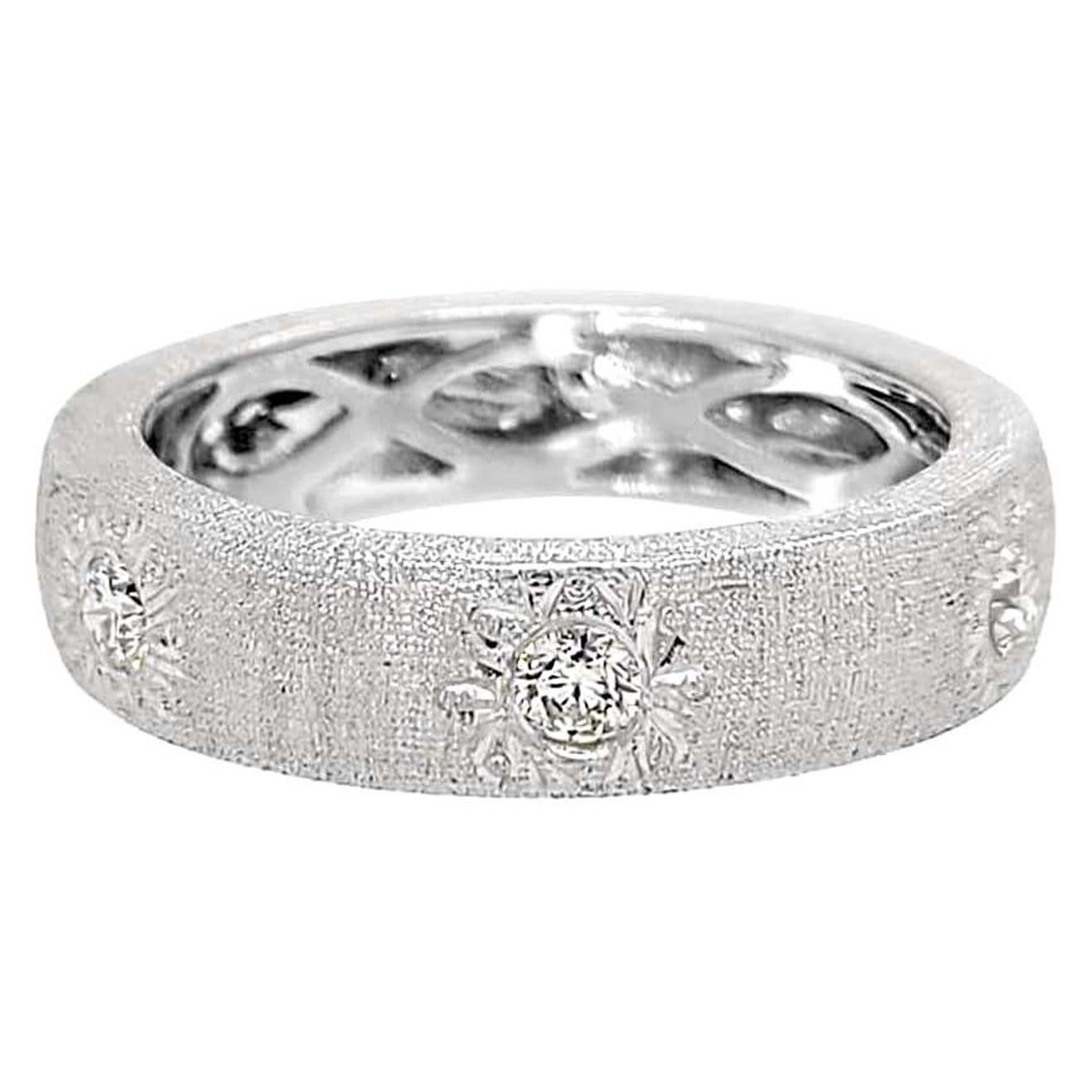 Florentine Finished 18 Karat White Gold Diamond Ring For Sale