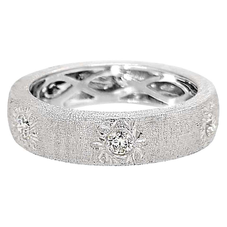 Akillis Capture in Motion Ring 18 Karat White Gold White Diamonds For ...