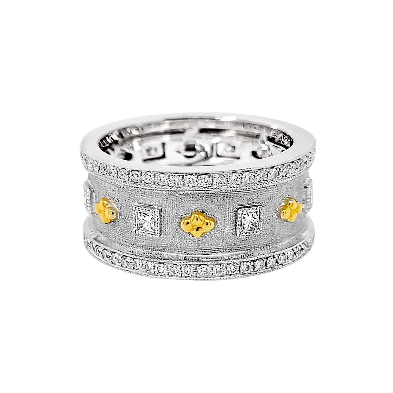 Produced by award winning Italian designer Stefano Vitolo. Stefano creates custom artisanal one of a kind jewelry with excellent gemstones in a truly old world Italian craftmanship.
This handcrafted ring has 0.74 total carat weight of F/G color and