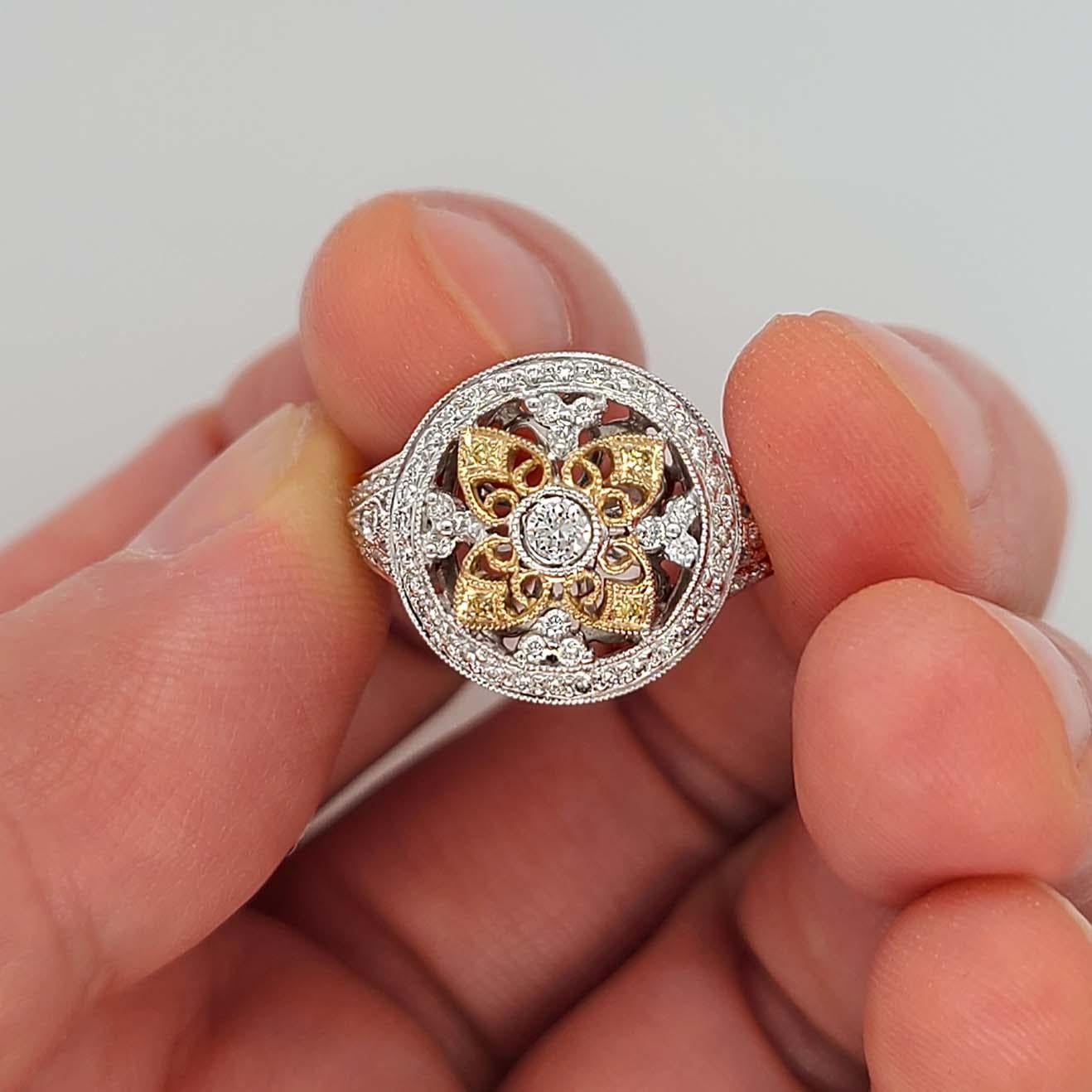 Florentine Finished Flower Motif Two-Tone 18 Karat Gold Italian Diamond Ring In New Condition For Sale In Los Angeles, CA