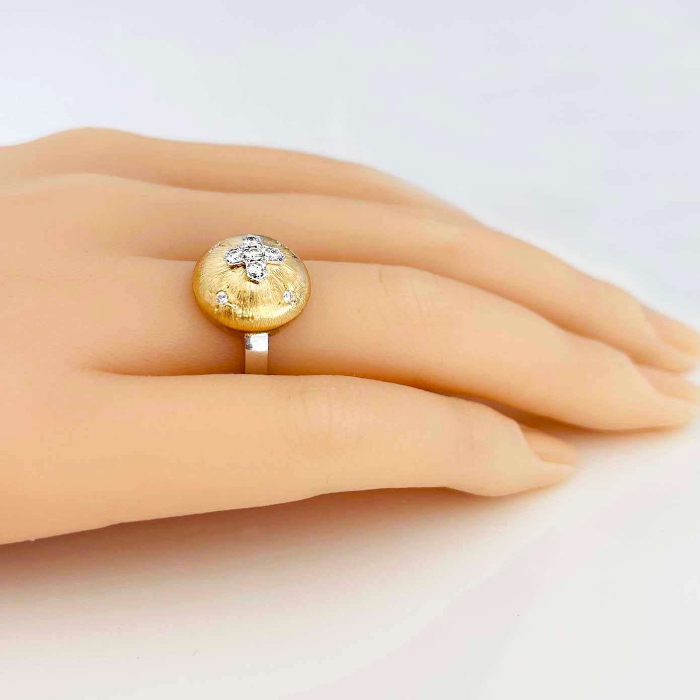 Florentine Finished Two-Tone 18 Karat Gold Italian Diamond Ring For Sale 1