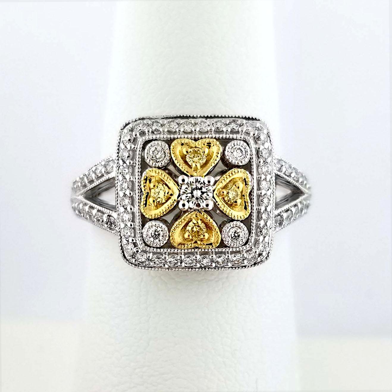 Round Cut Florentine Finished Two-Tone Heart Motif 18 Karat Gold Italian Diamond Ring For Sale