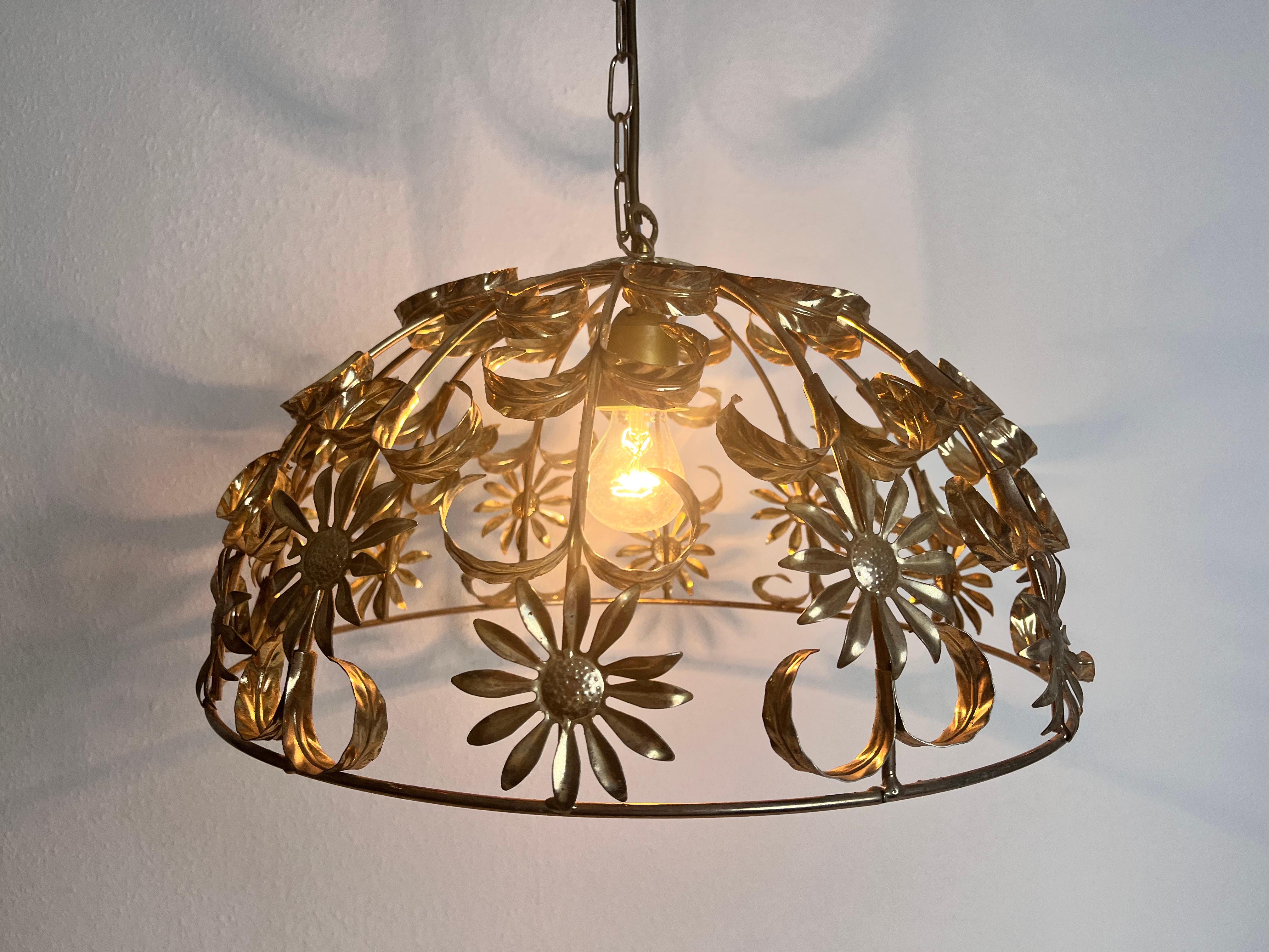 Florentine Flower Shape Pendant Lamp Attributed to Banci Firenze, 1970s For Sale 2
