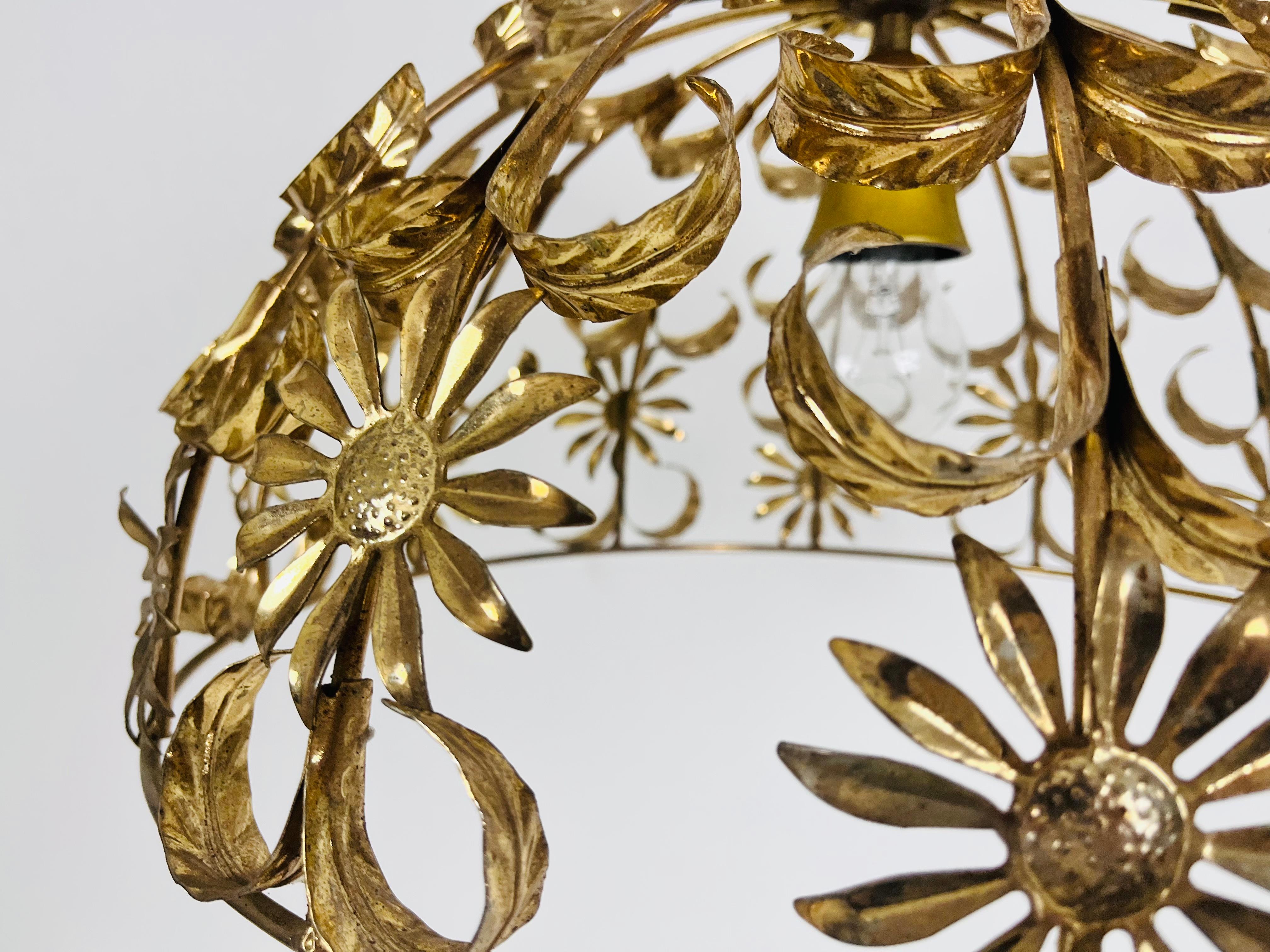 Brass Florentine Flower Shape Pendant Lamp Attributed to Banci Firenze, 1970s For Sale