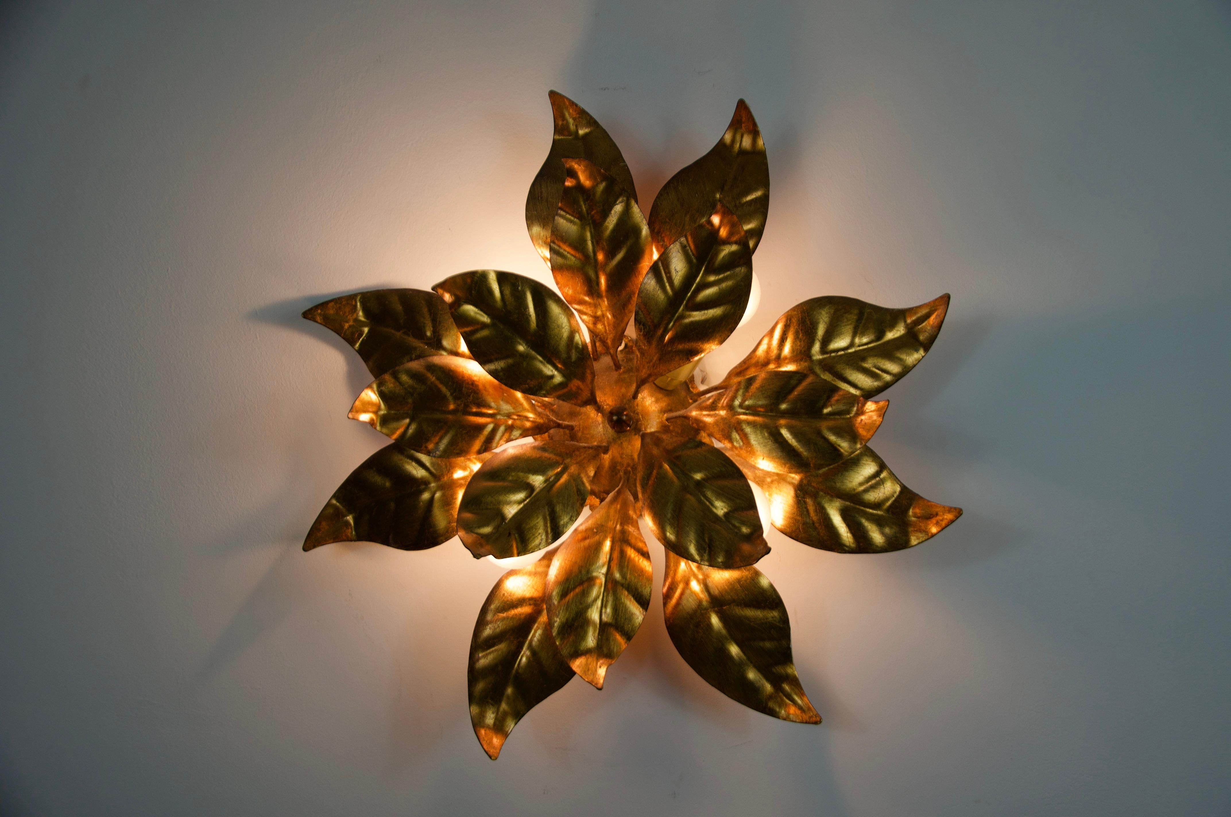 Lámpara de pared o empotrable Florentine Flower Shape de Hans Kögl, Alemania, años 60 en venta 2