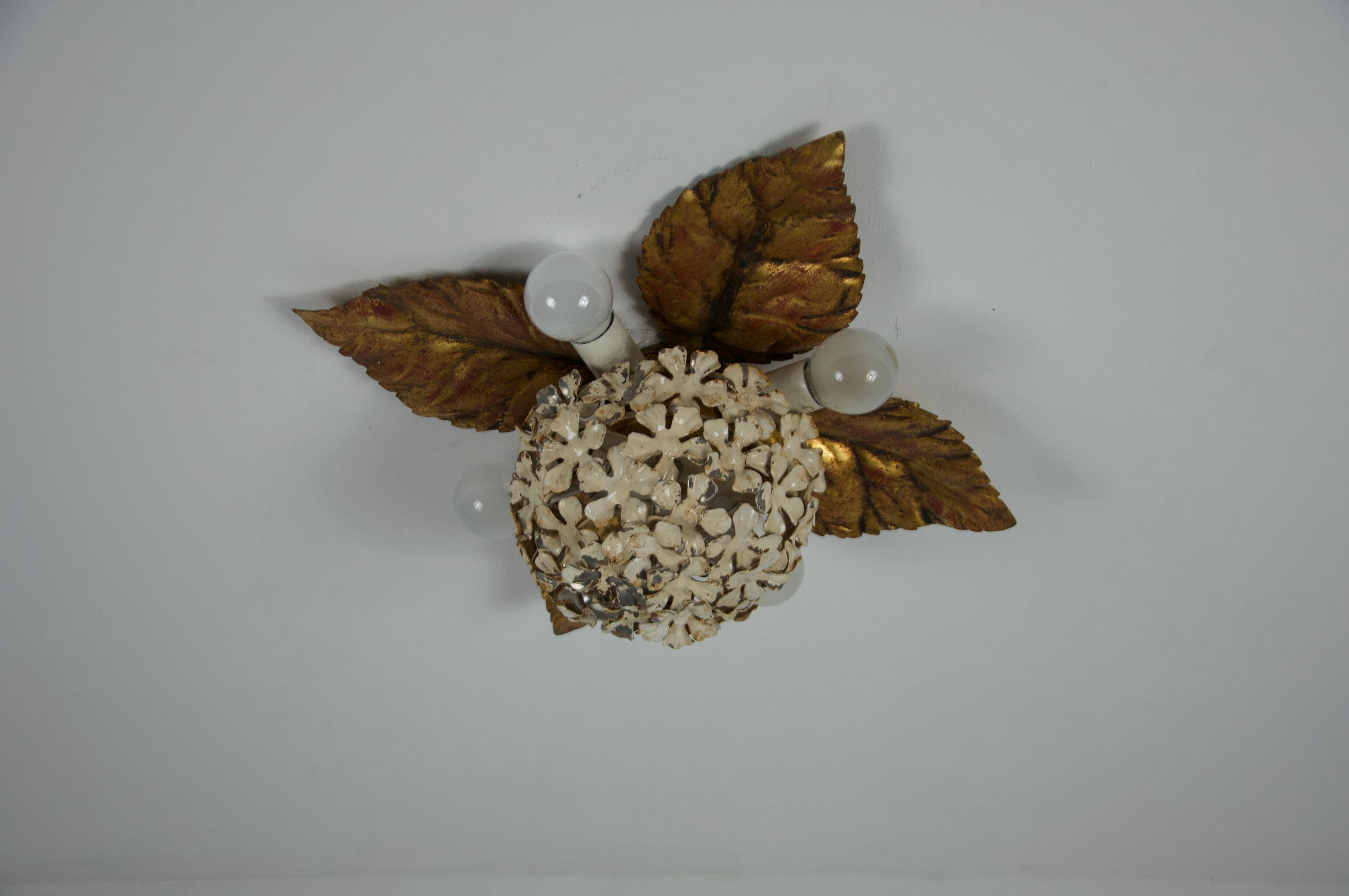 Hollywood Regency Florentine Flower Shape Wall Lamp or Flush Mount by Hans Kögl, Germany, 1960s For Sale