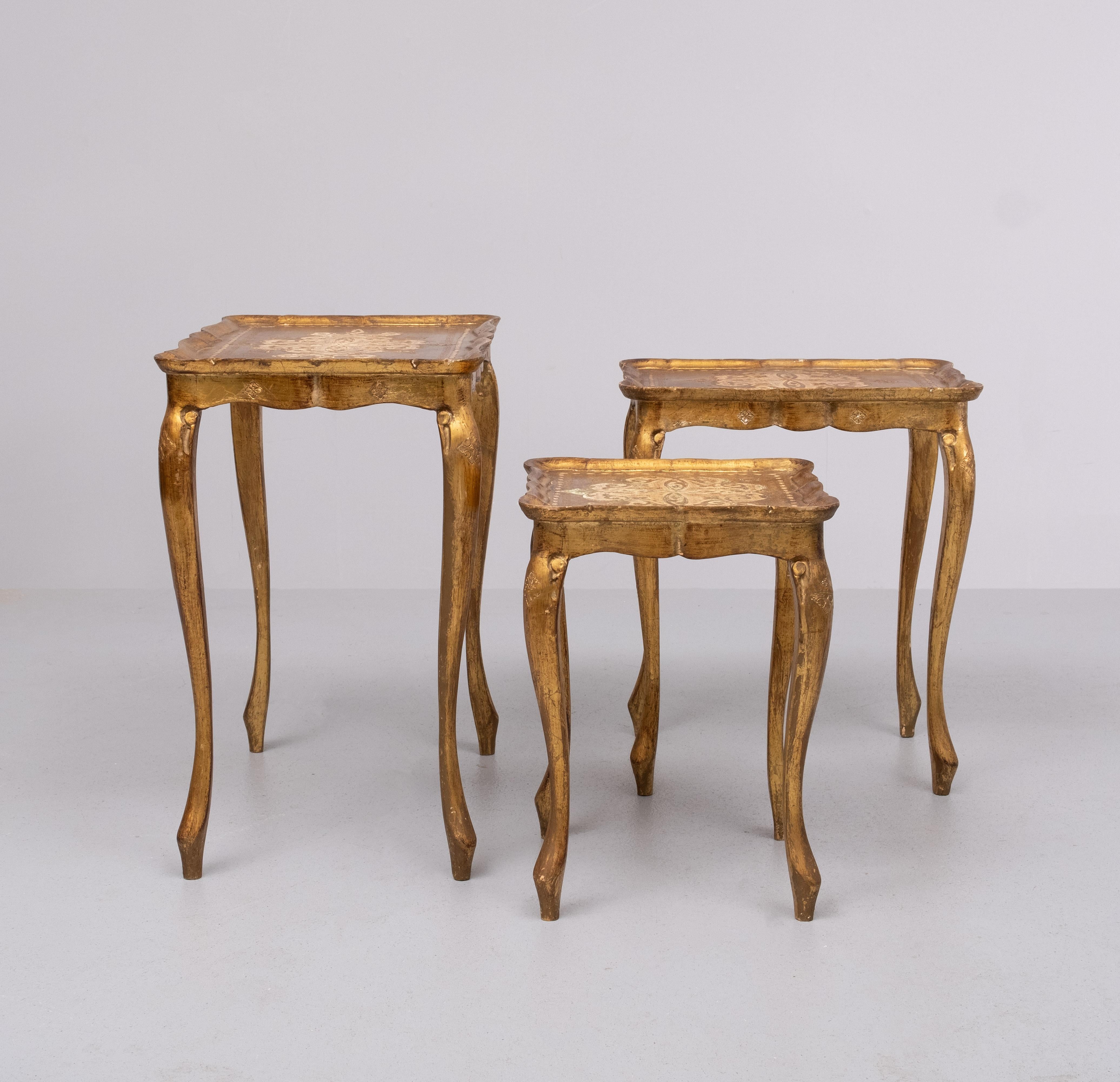 Mid-20th Century Florentine gilded wooden nesting table  Italy  1960 