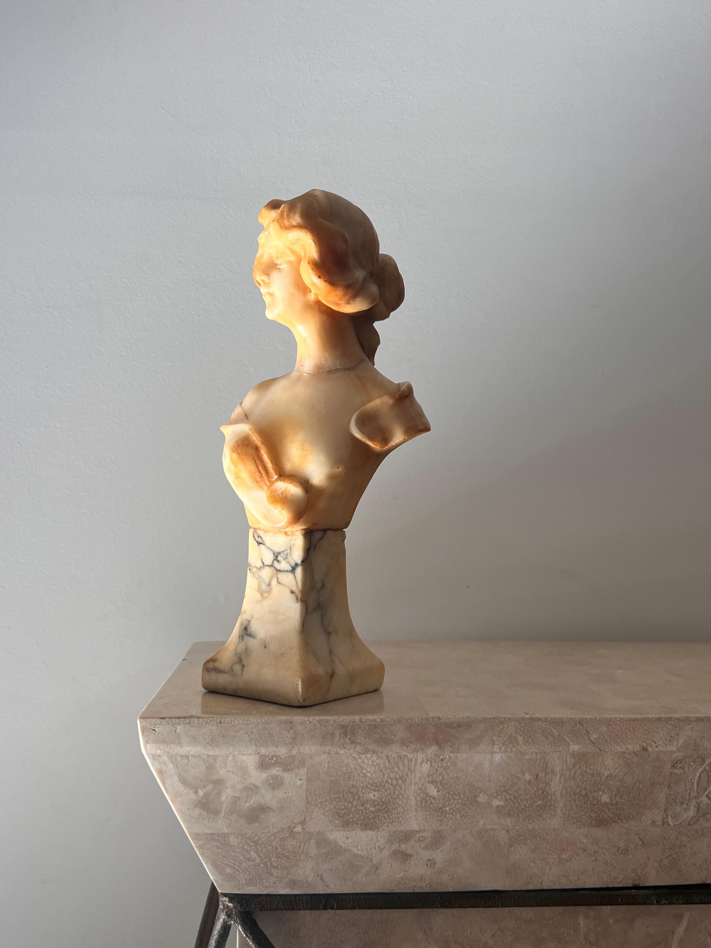 Rococo Florentine marble and alabaster bust of a woman, 20th century  For Sale