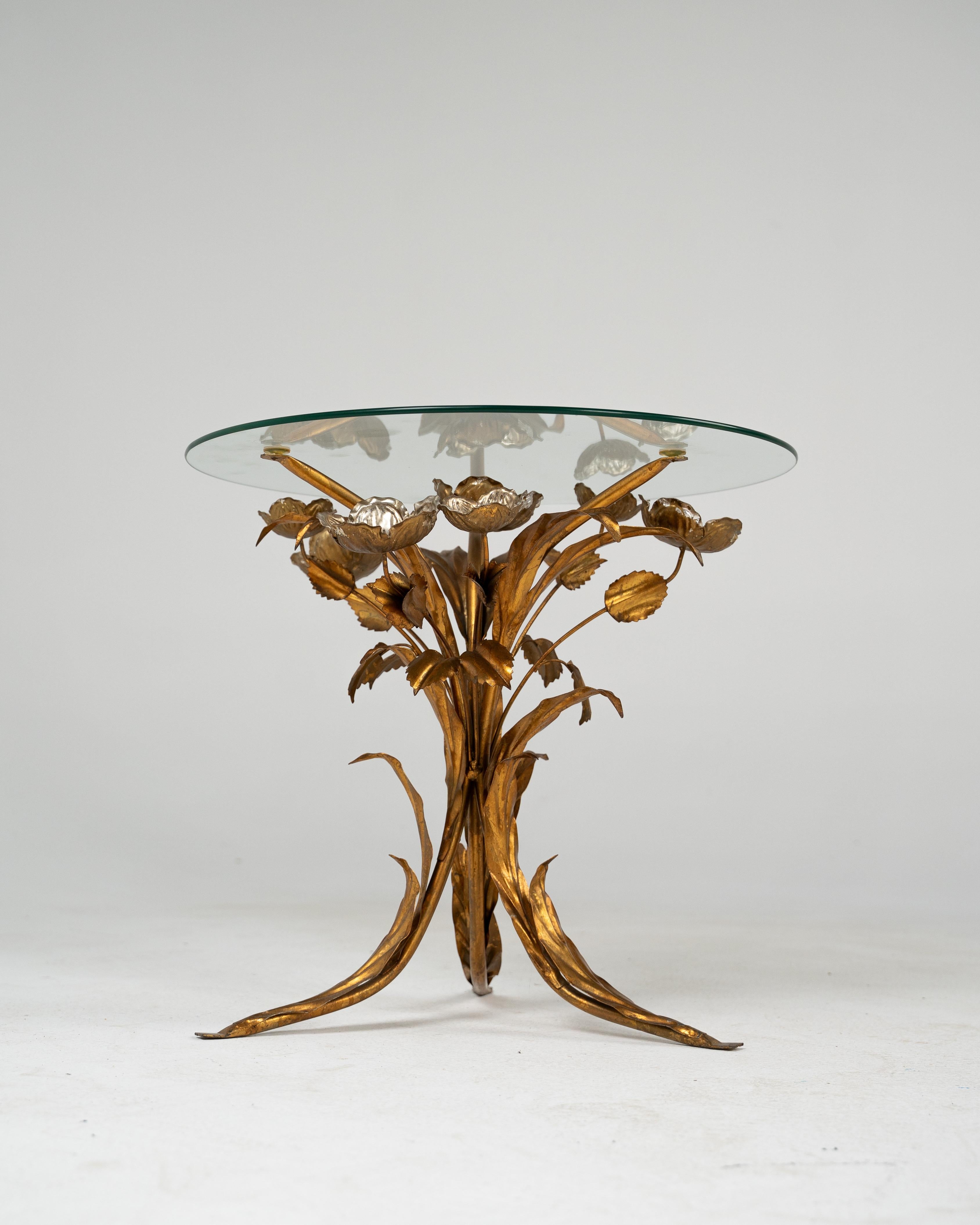 Florentine Metal Flower Coffee Table by Hans Kögl, Germany, 1970s In Good Condition For Sale In Београд, RS