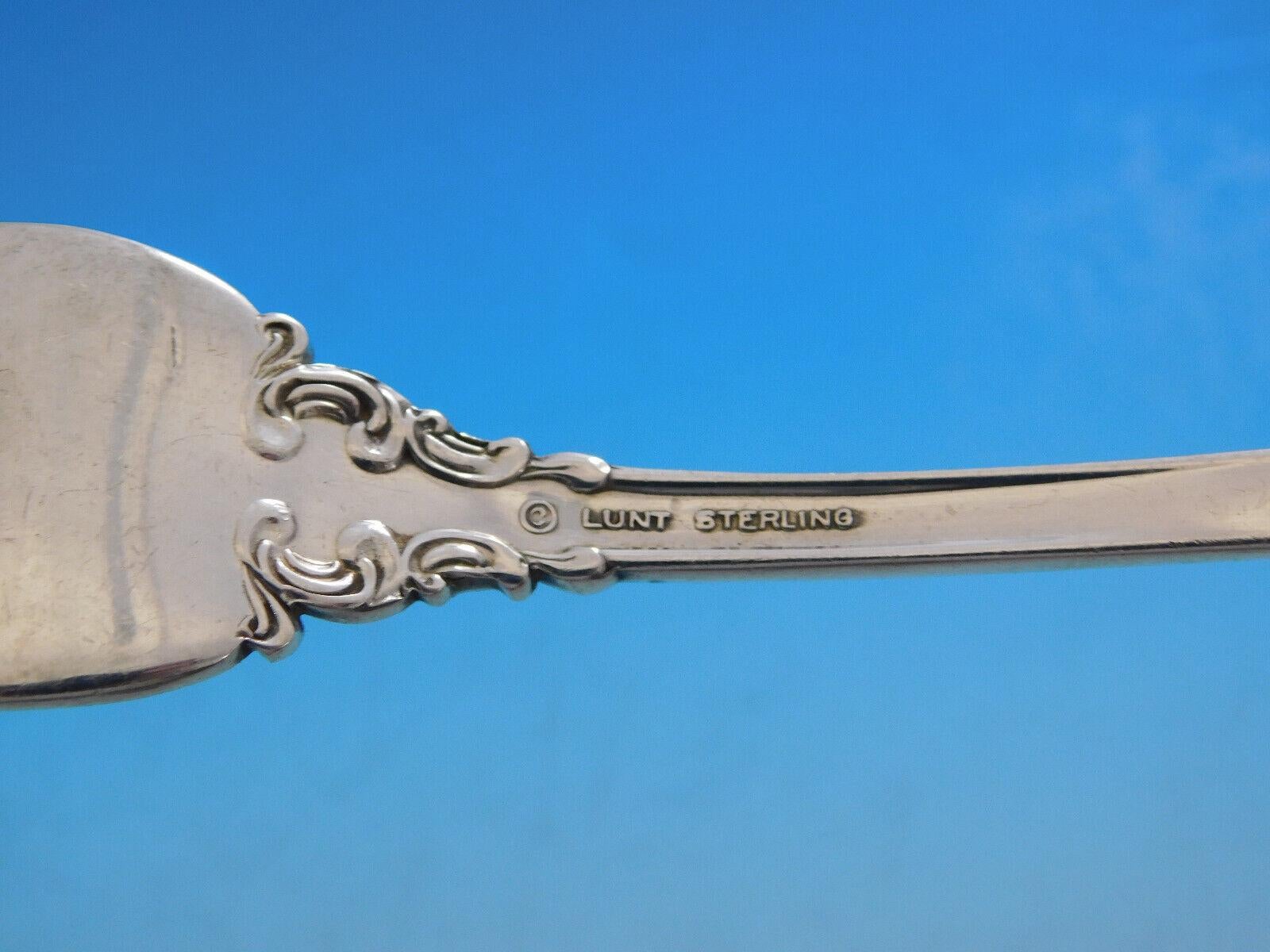20th Century Florentine Scroll by Lunt Sterling Silver Flatware Set for 12 Service 52 pieces For Sale