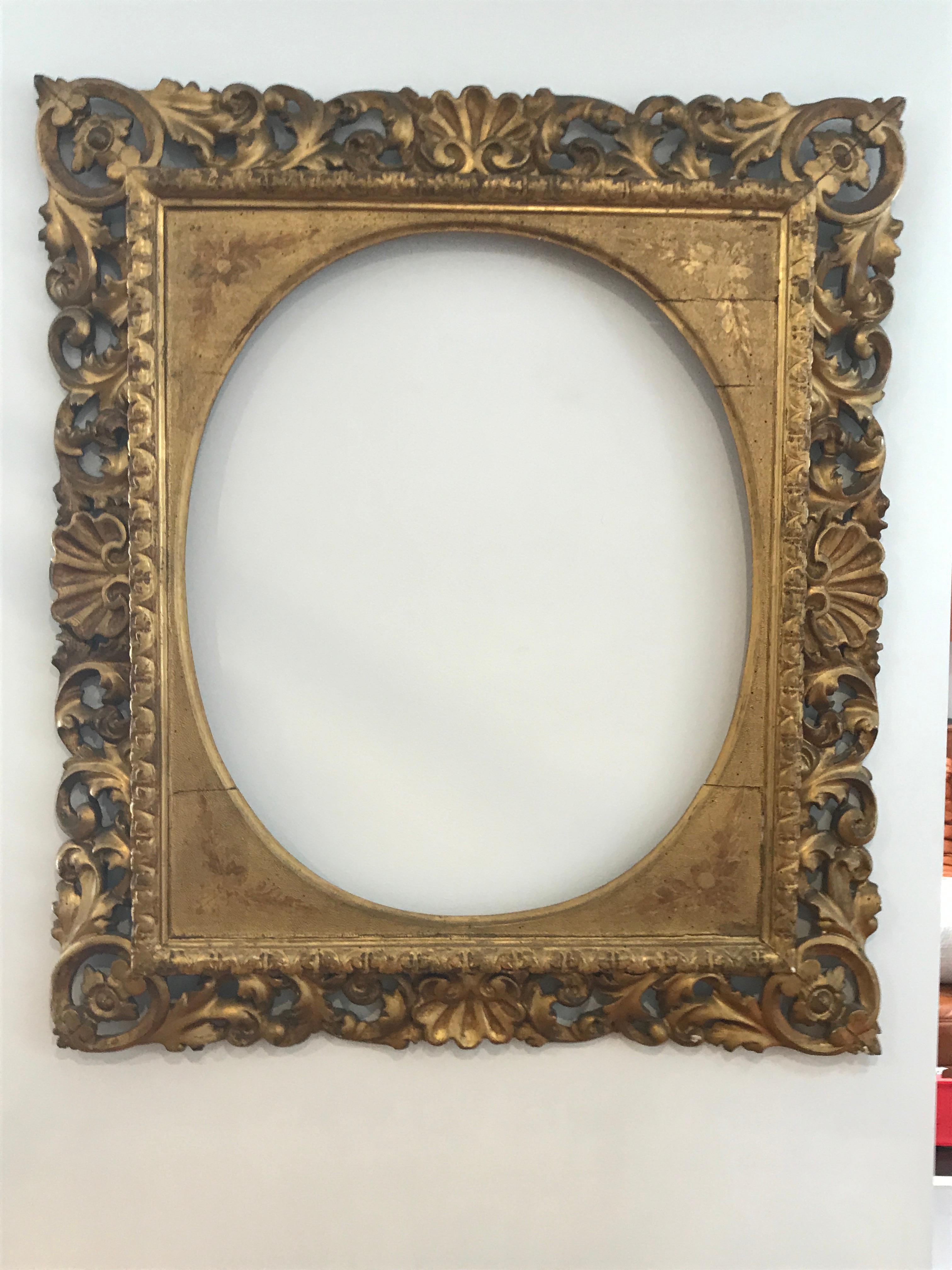 Florentine Style Italian Carved Frame in Gold with Leafs and Shells, 1885 3