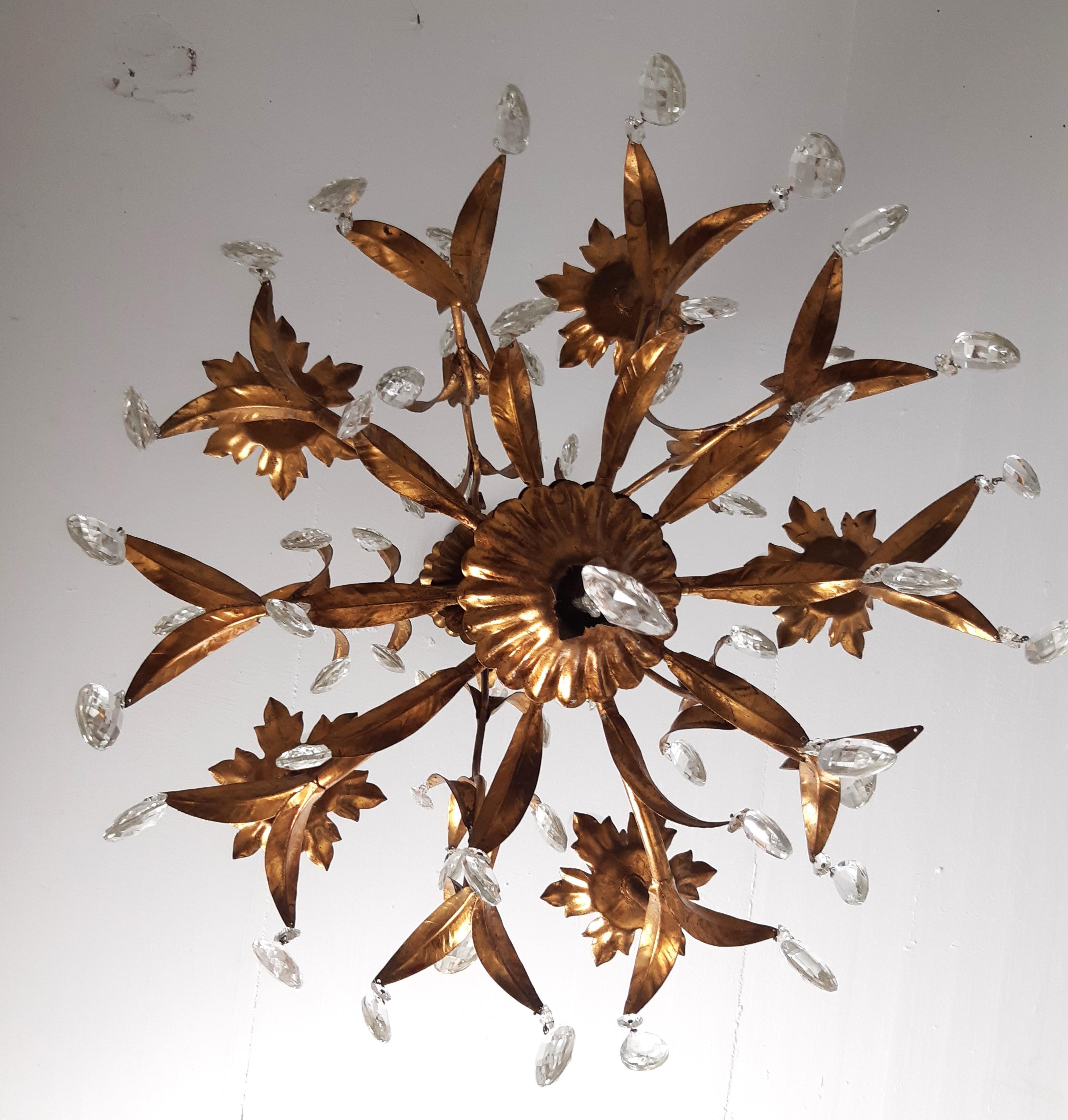 German Florentiner Deckenleuchte 5-flammig aus Metall goldfarben For Sale