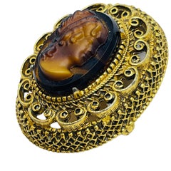 FLORENZA broche de diseño vintage firmado con camafeo de oro