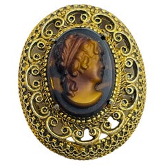FLORENZA Broche camée vintage signée en or