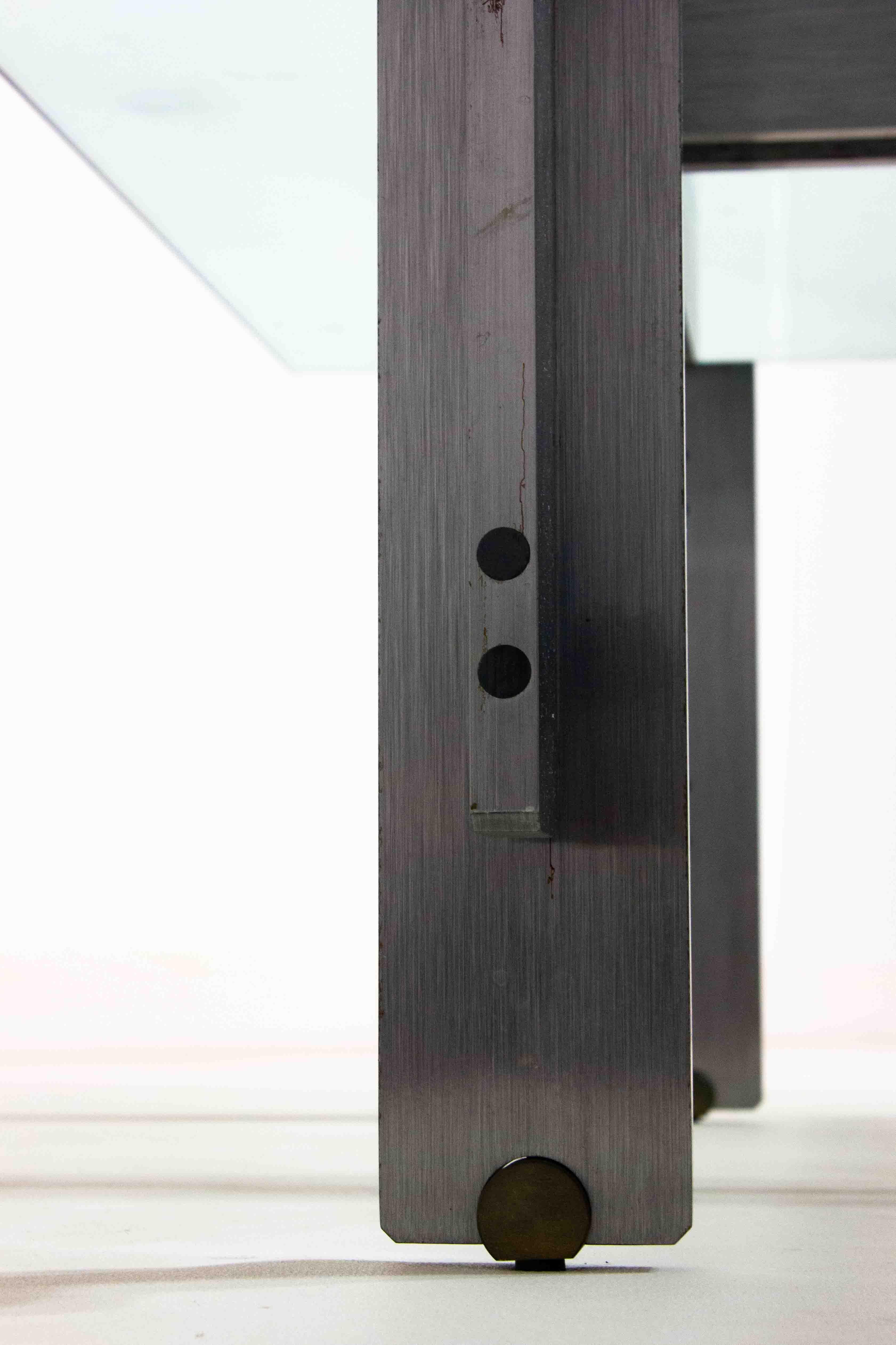 Table basse Florian en acier de Carlo Scarpa en vente 4