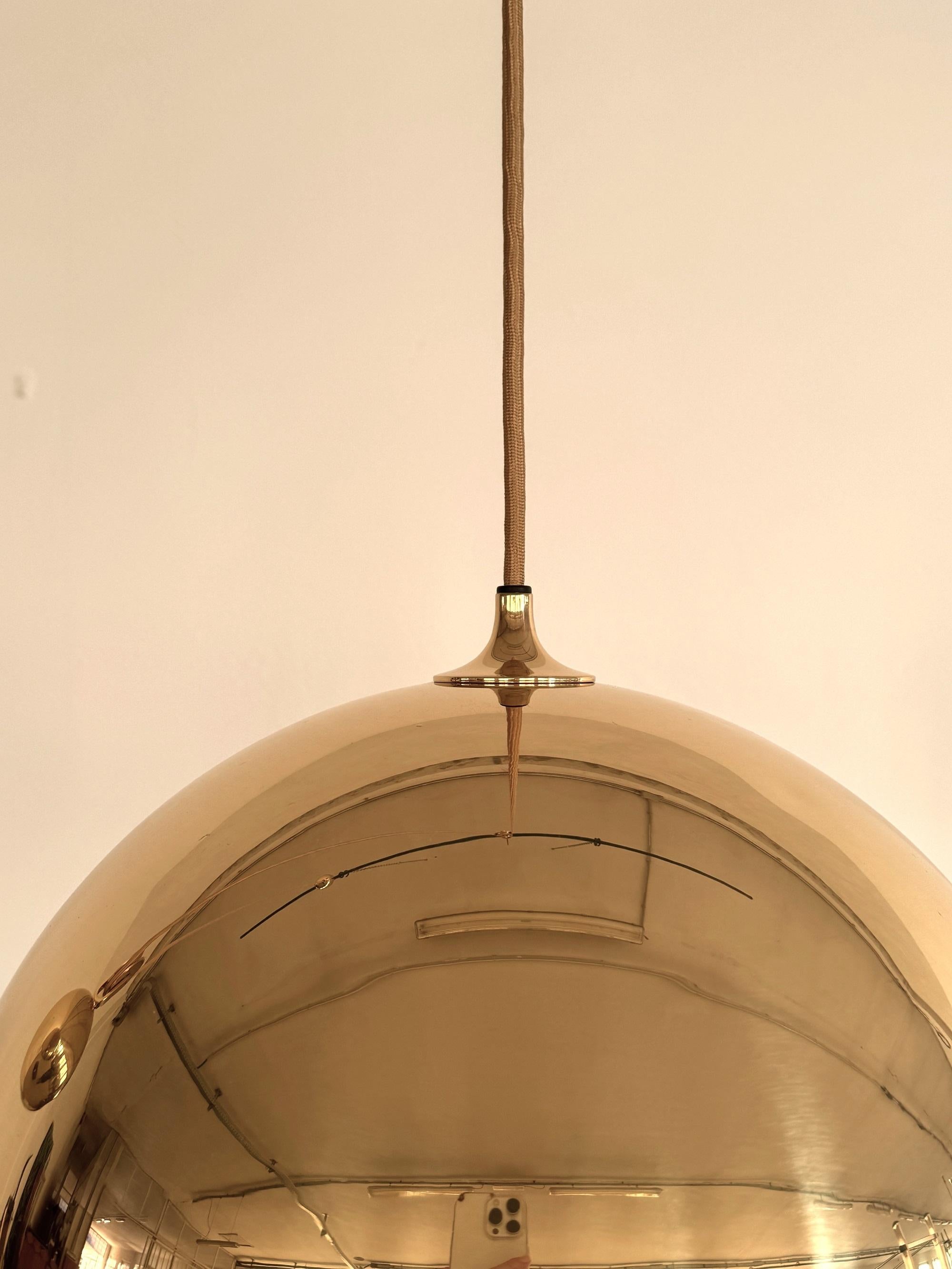 Florian Schulz Adjustable Dome Counterweight Pendant DUOS with Rotary Wheels For Sale 7