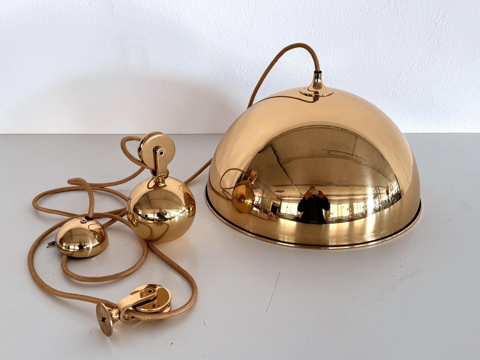 Florian Schulz Adjustable Dome Counterweight Pendant DUOS with Rotary Wheels For Sale 8