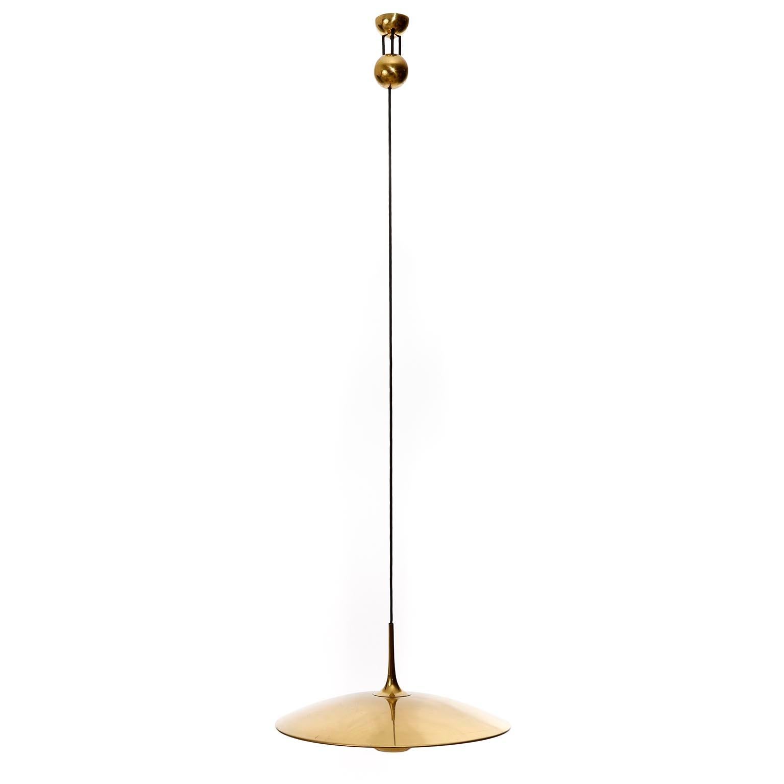 Late 20th Century Florian Schulz Brass Pendant Light 'Onos 55' Counterweight Counter Balance, 1970