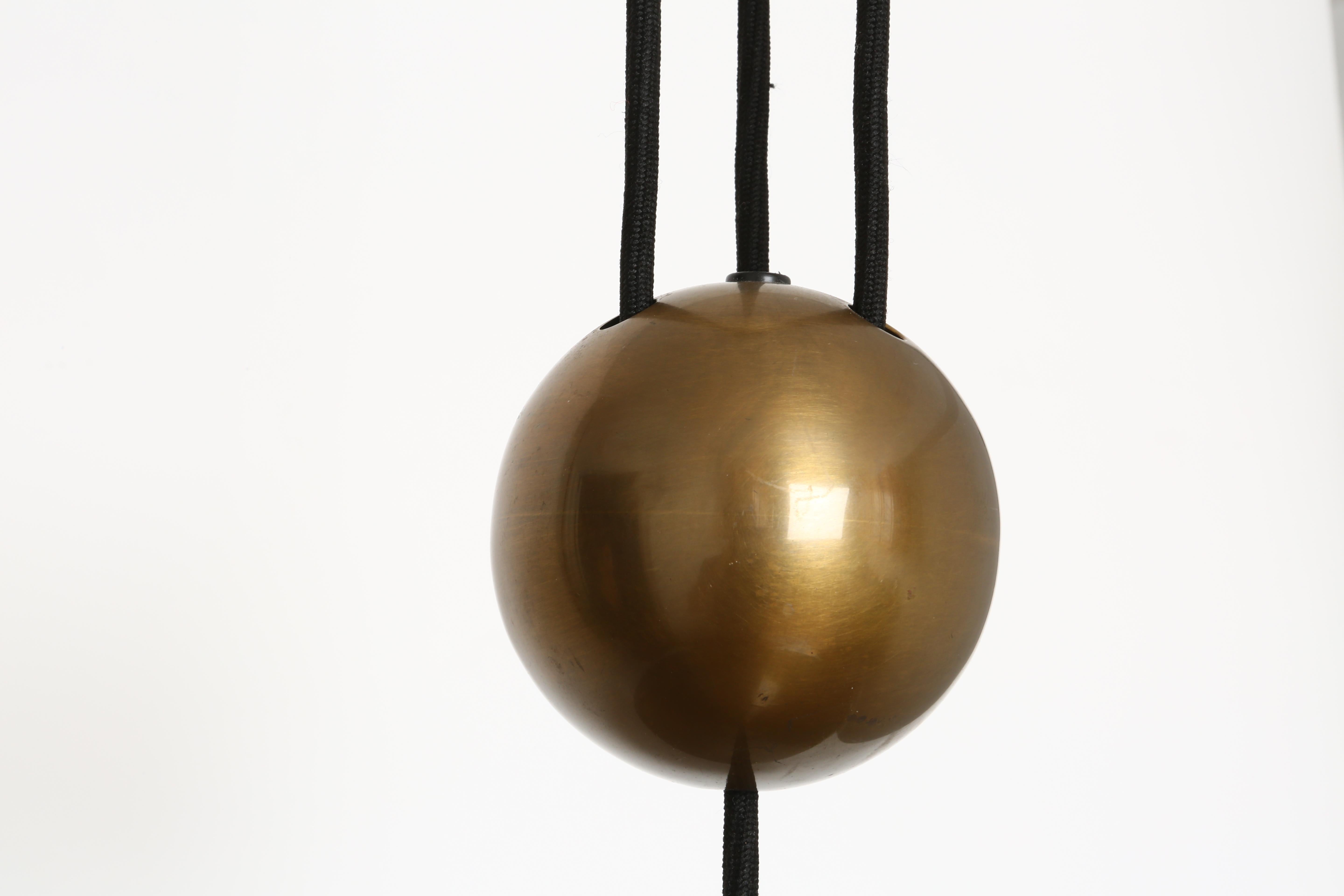 Florian Schulz Counterbalance Pendant 