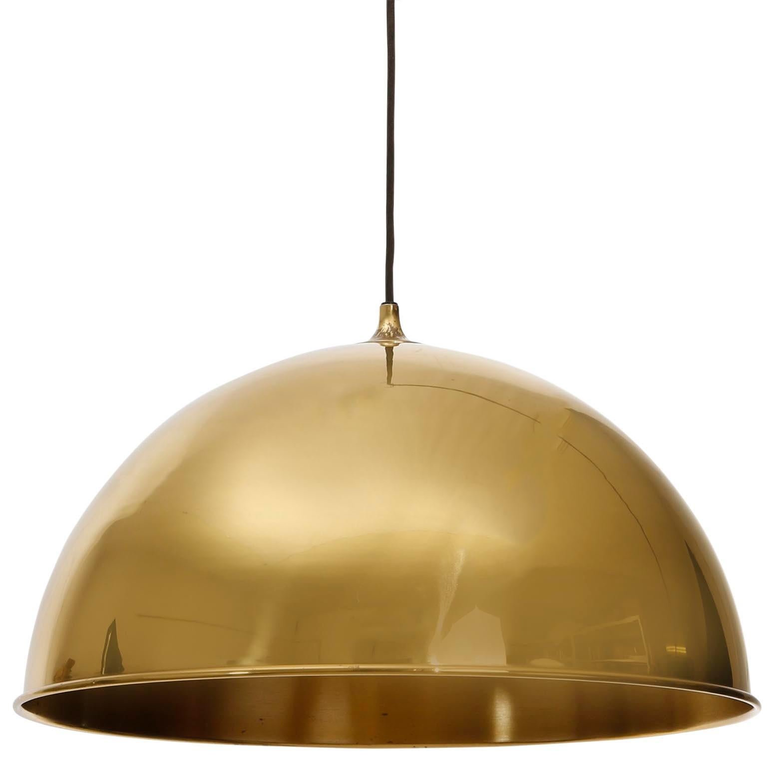 Florian Schulz Dome Pendant Light, Brass Counterweight Counter Balance, 1970 (Deutsch)