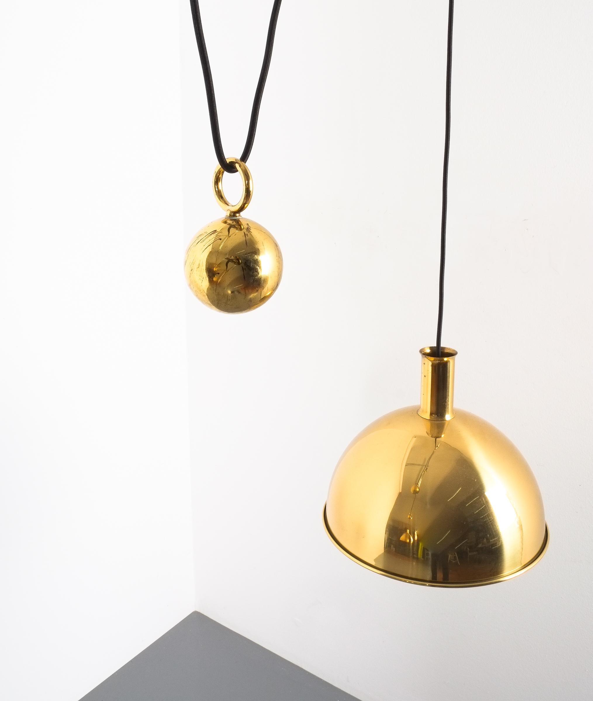 Florian Schulz Double Counter Balance Brass Pendants In Good Condition In Vienna, AT