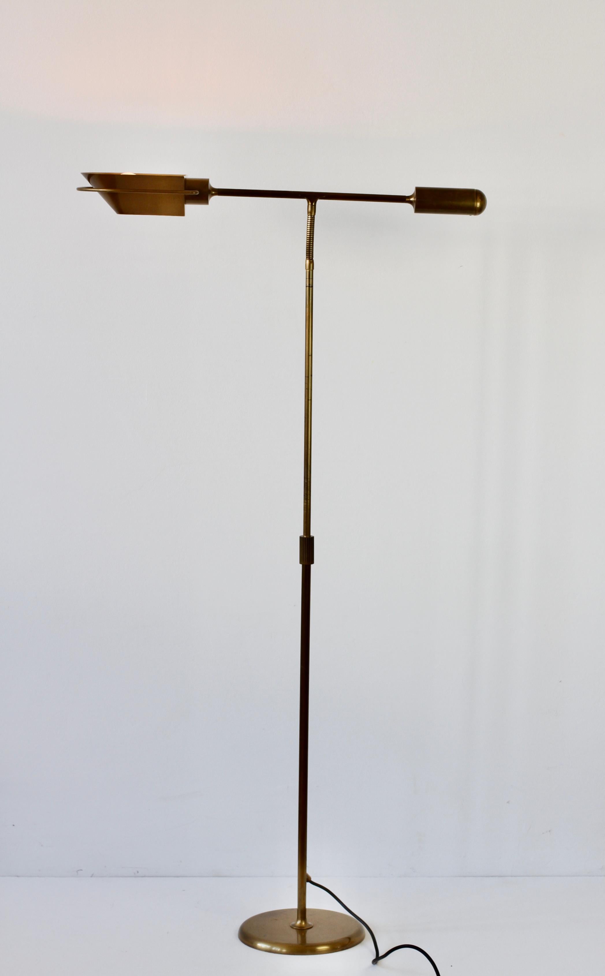 Florian Schulz Mid-Century Modernist Dimmable Brass 1980s Adjustable Floor Lamp In Good Condition In Landau an der Isar, Bayern