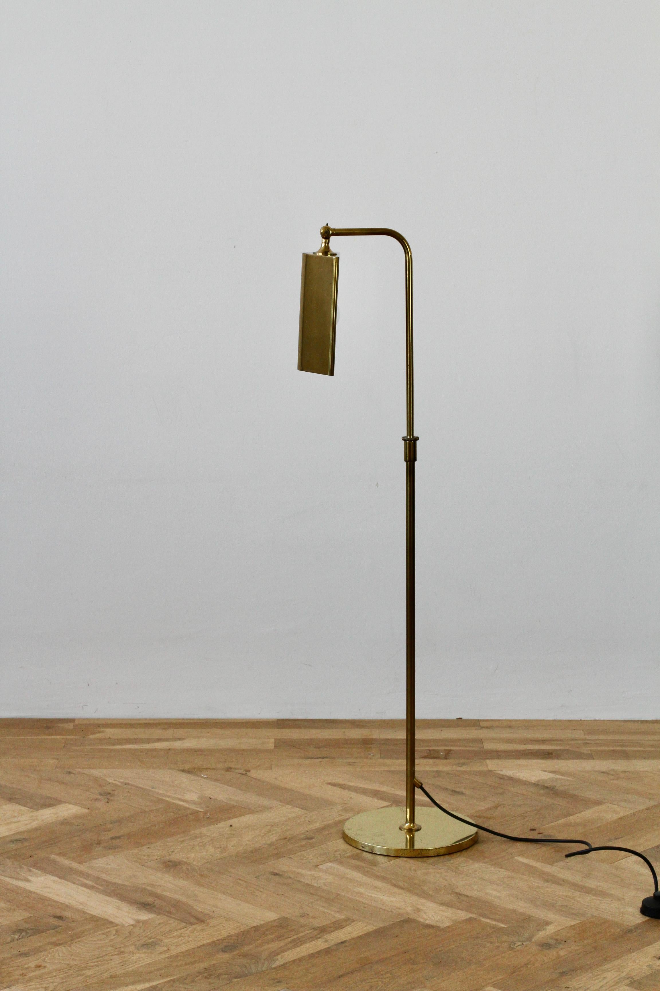 Florian Schulz Midcentury Vintage Modernist Brass 1970s Adjustable Floor Lamp In Good Condition In Landau an der Isar, Bayern