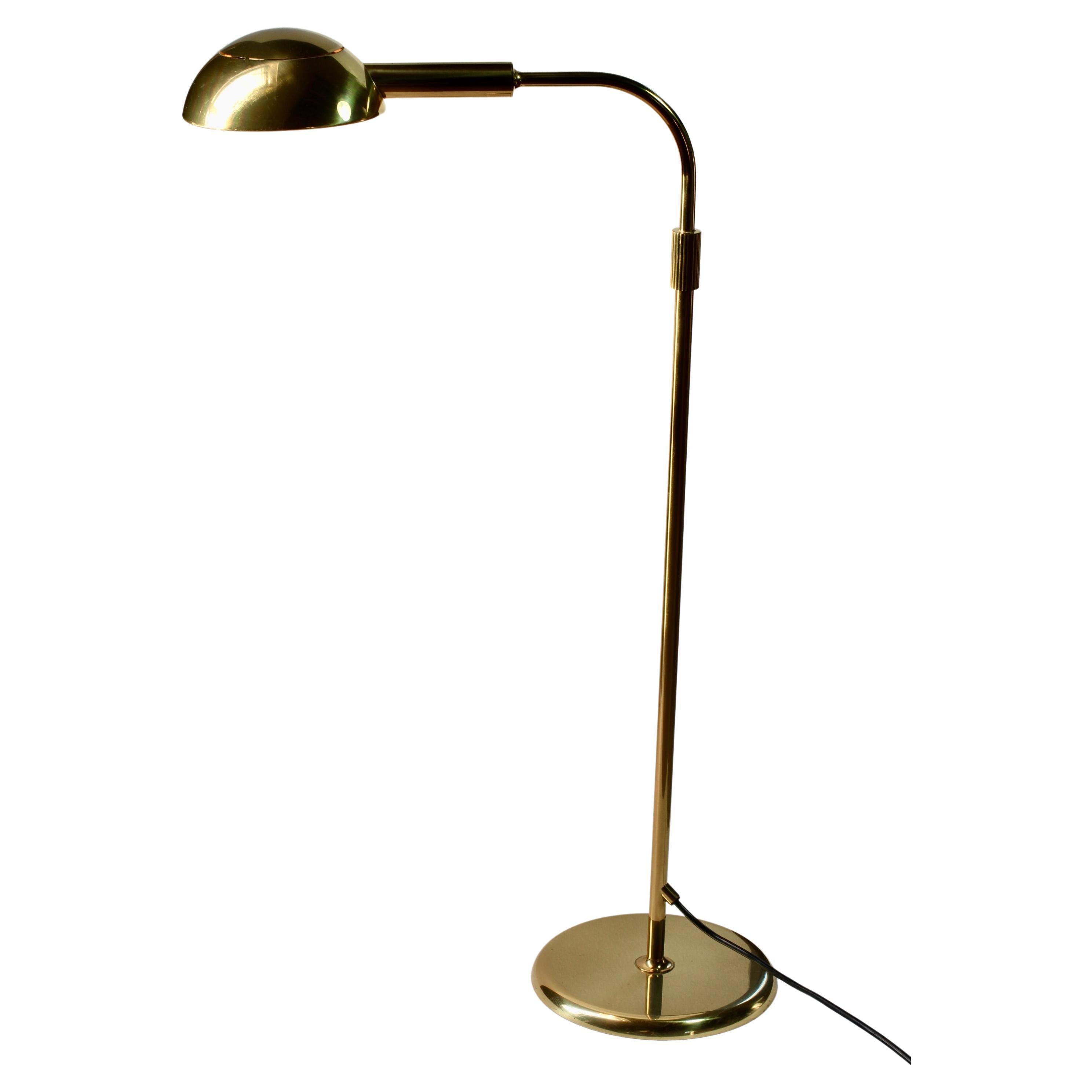 Florian Schulz Mid-Century Vintage Modernist Brass 1970s Dimmable Floor Lamp In Good Condition For Sale In Landau an der Isar, Bayern