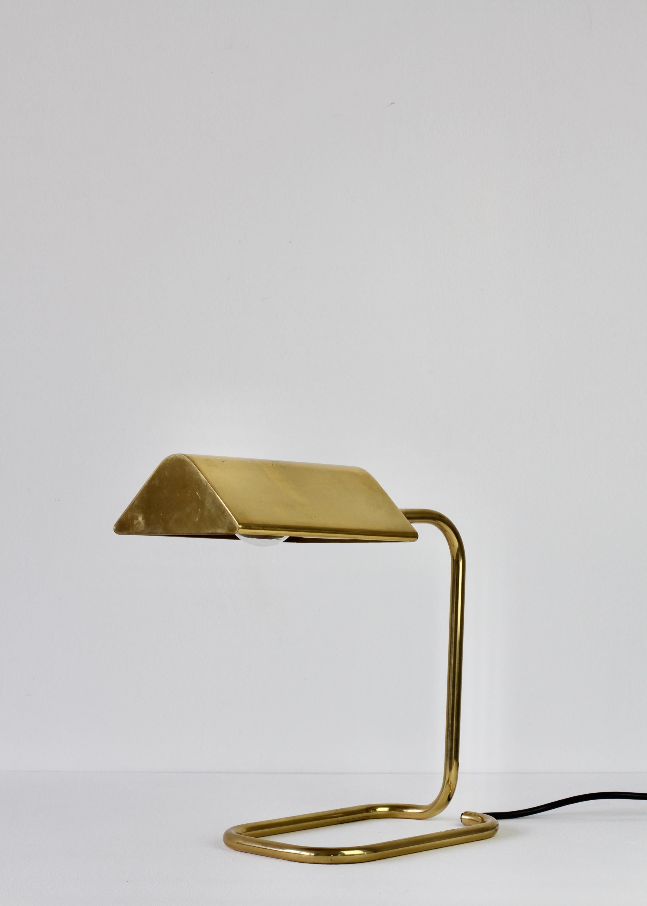 Florian Schulz Mid-Century Vintage Modernist Brass 1980s Adjustable Table Lamp For Sale 5