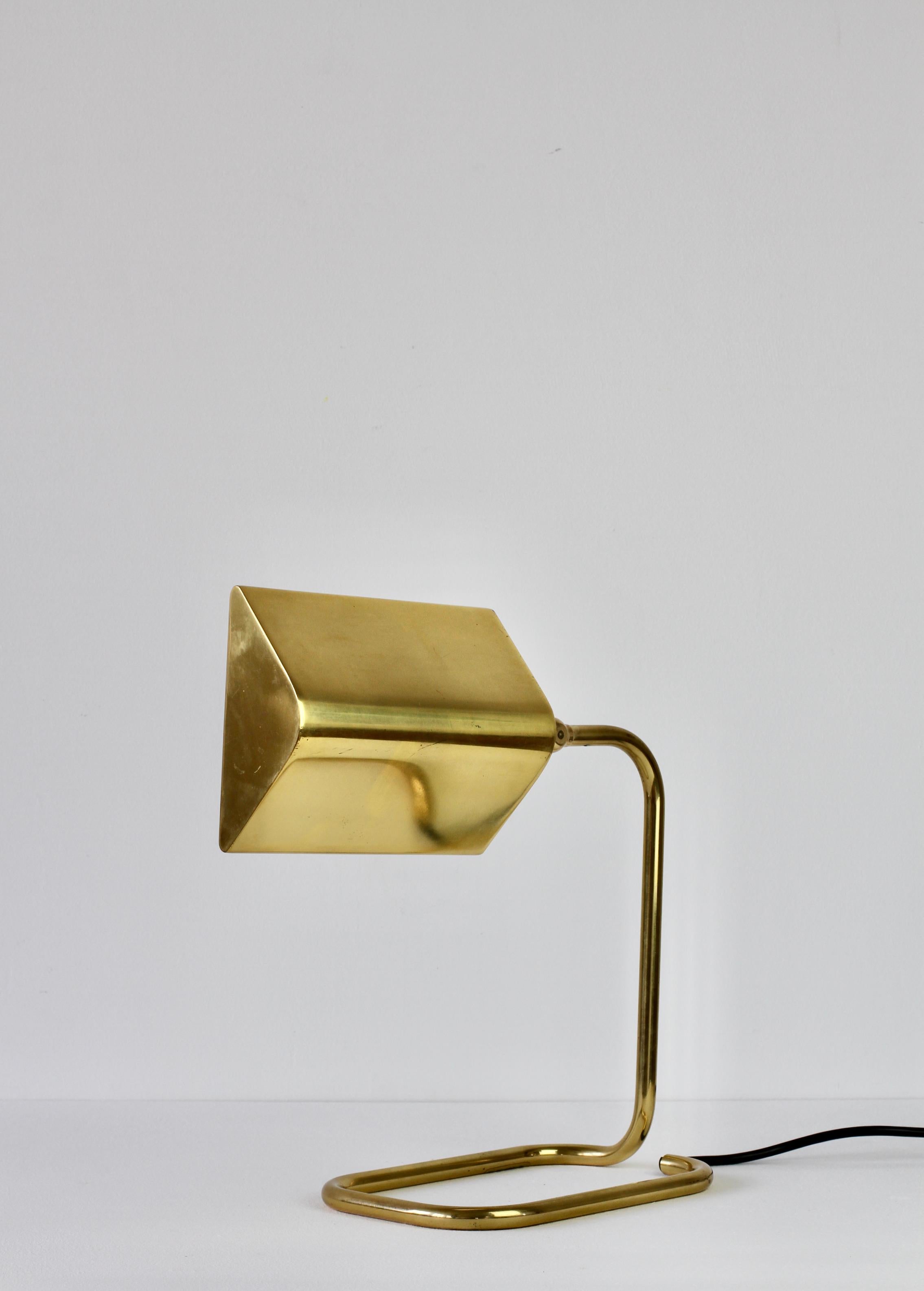 Florian Schulz Mid-Century Vintage Modernist Brass 1980s Adjustable Table Lamp For Sale 9