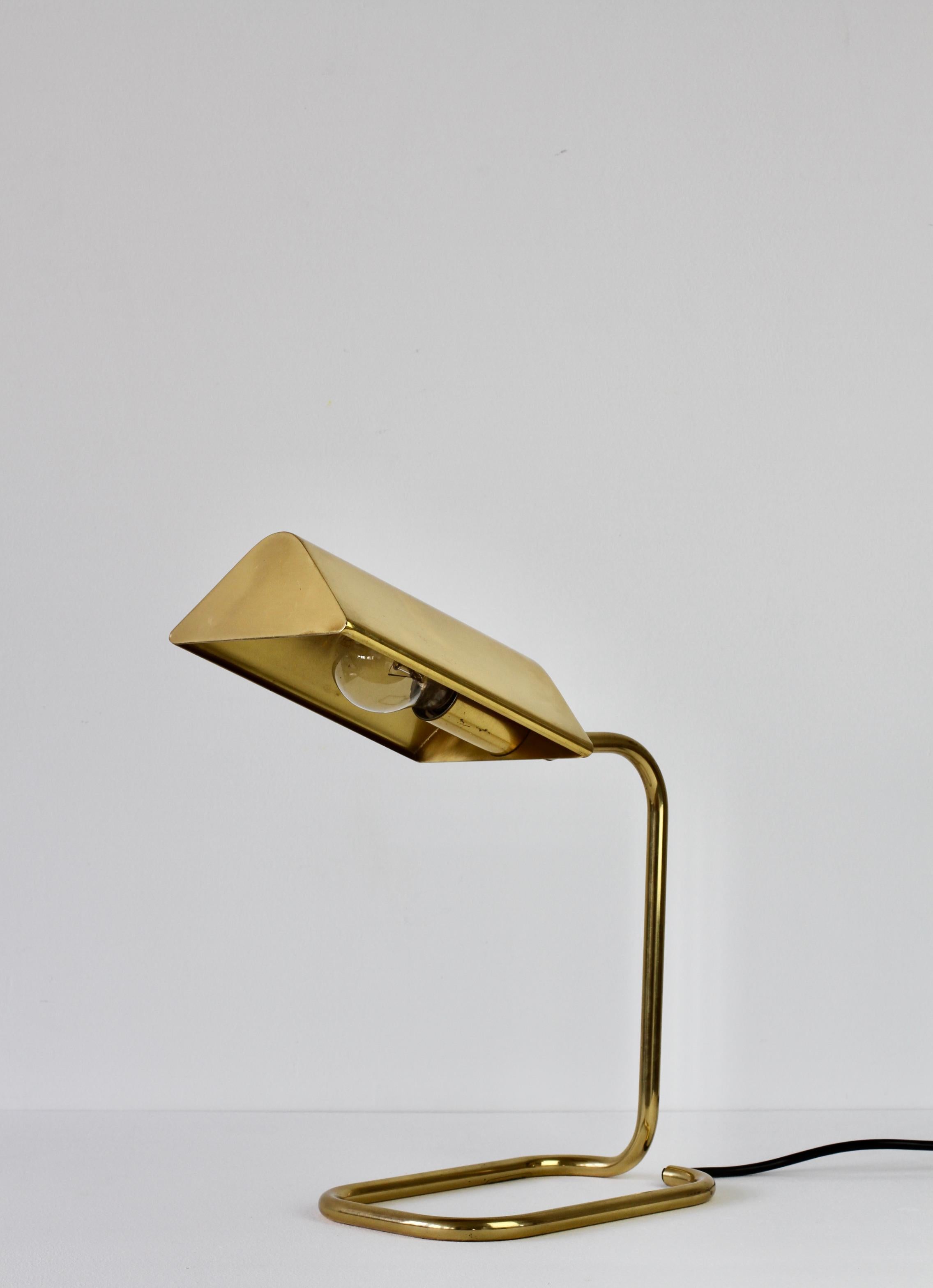 Late 20th Century Florian Schulz Mid-Century Vintage Modernist Brass 1980s Adjustable Table Lamp For Sale
