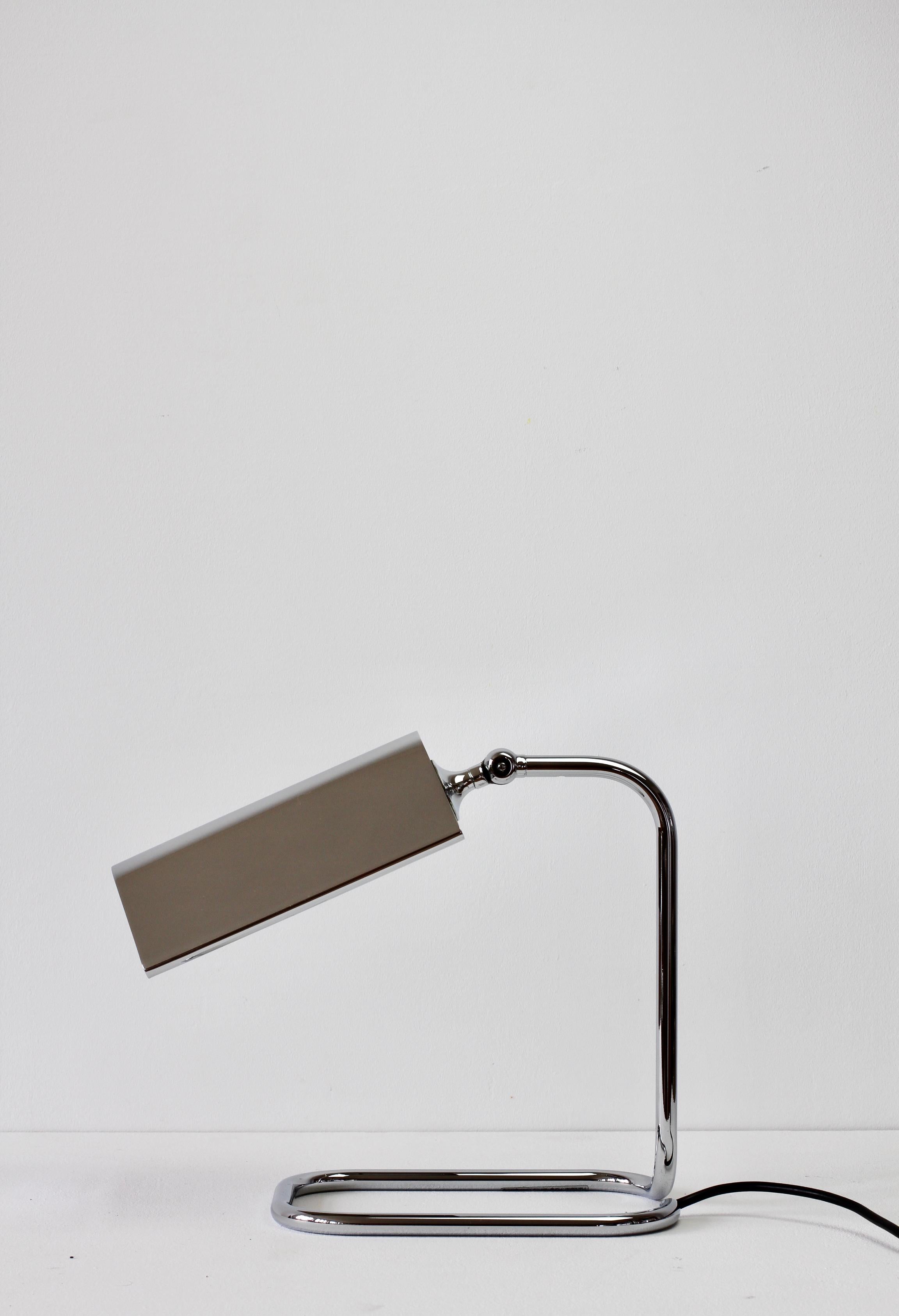 Florian Schulz Mid-Century Vintage Modernist Chrome 1990s Adjustable Table Lamp For Sale 3
