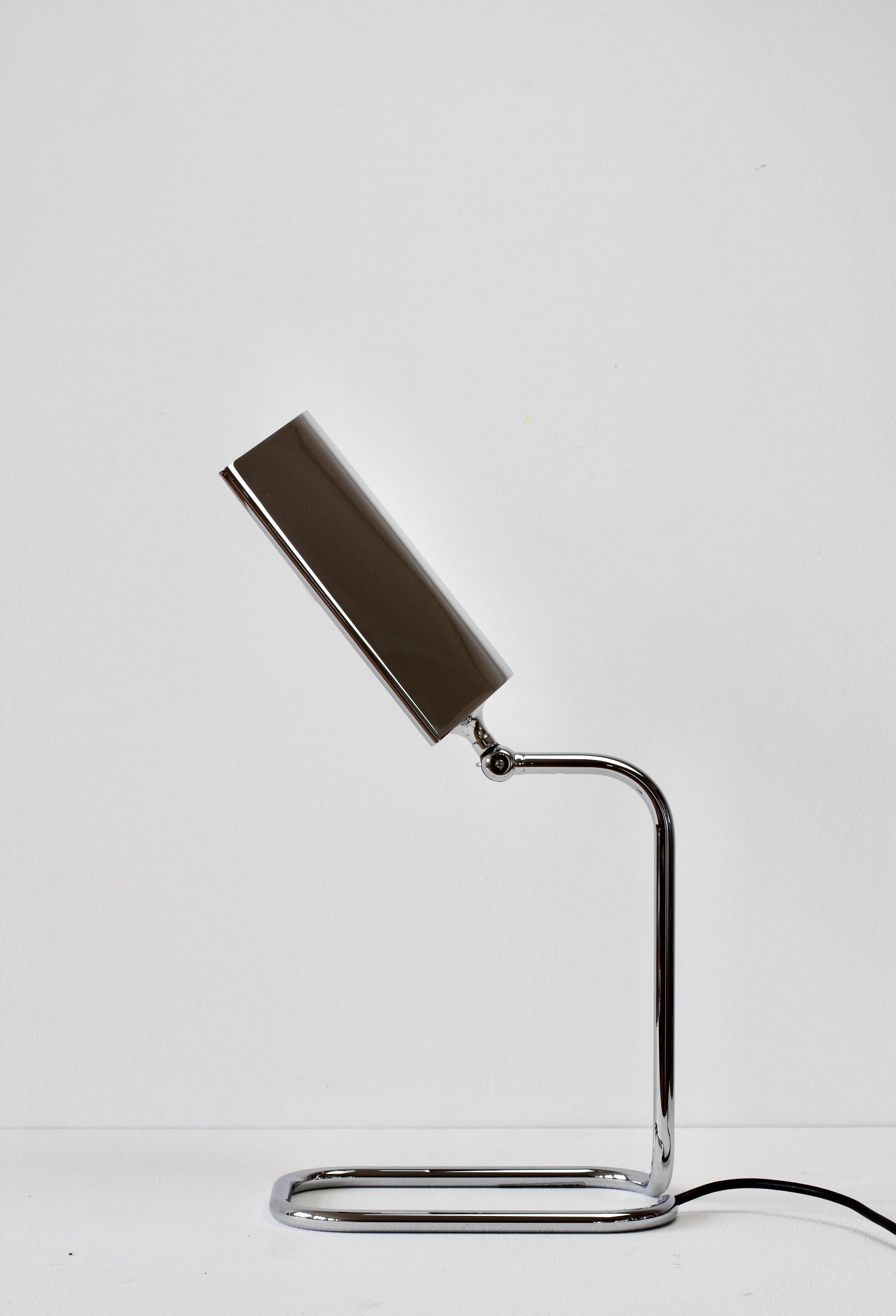 Florian Schulz Mid-Century Vintage Modernist Chrome 1990s Adjustable Table Lamp For Sale 5