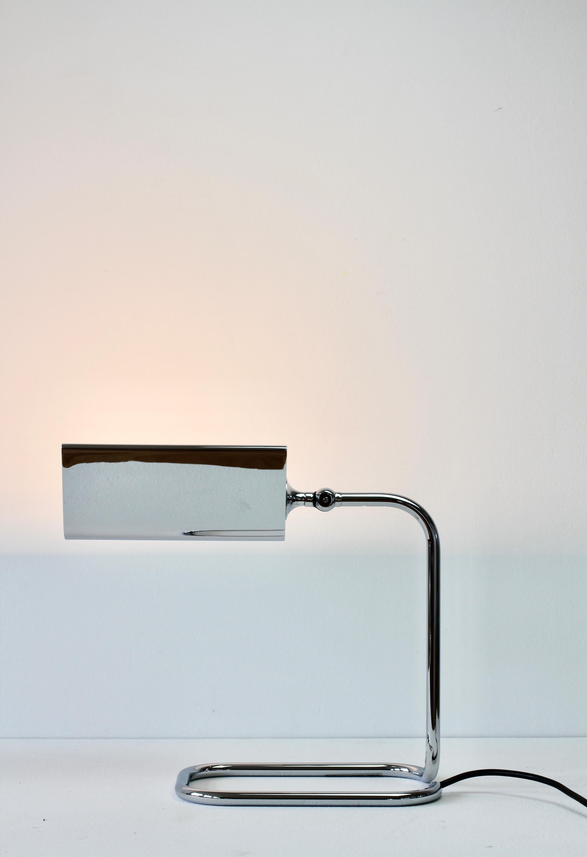Florian Schulz Mid-Century Vintage Modernist Chrome 1990s Adjustable Table Lamp For Sale 7