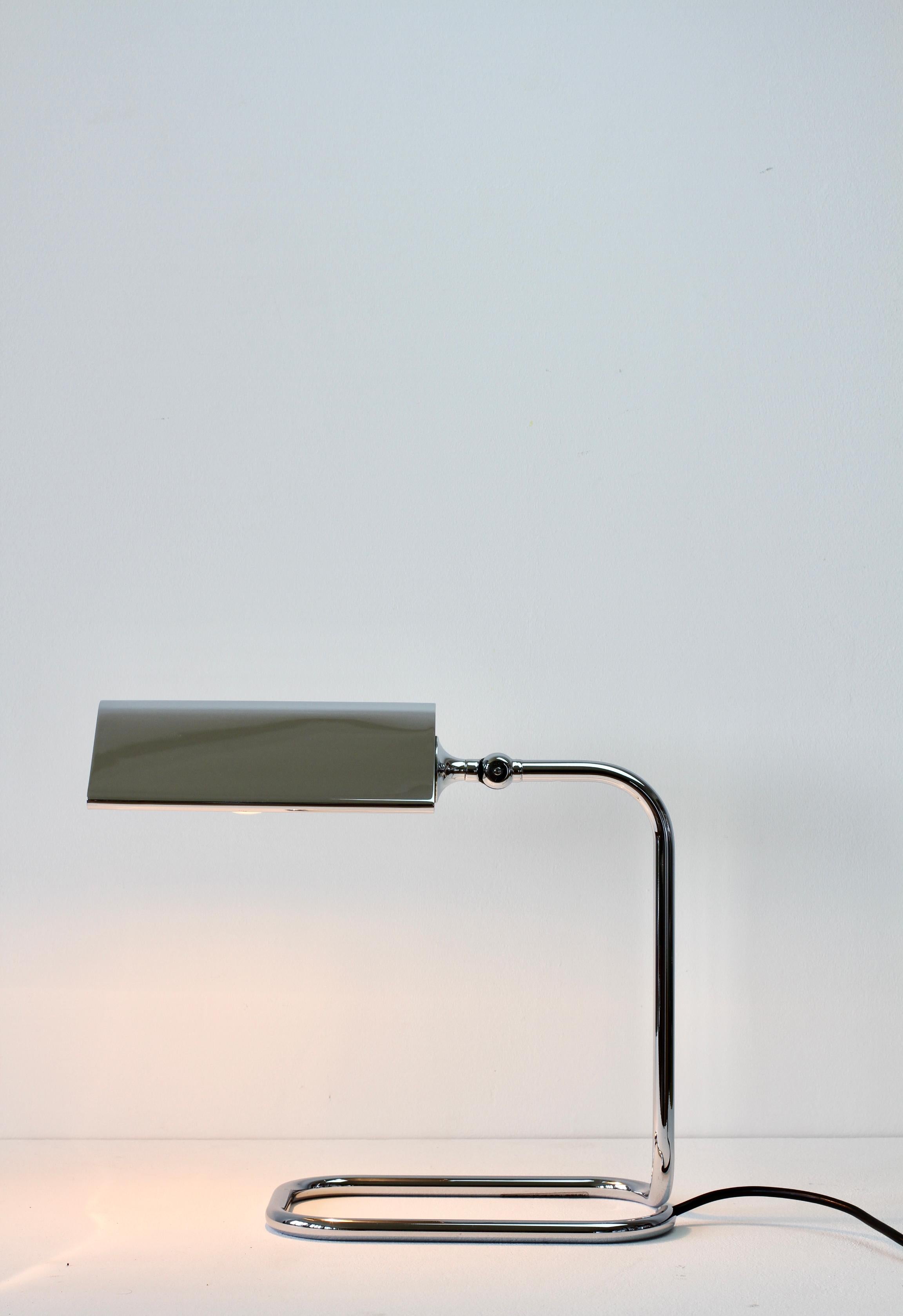 Florian Schulz Mid-Century Vintage Modernist Chrome 1990s Adjustable Table Lamp For Sale 9