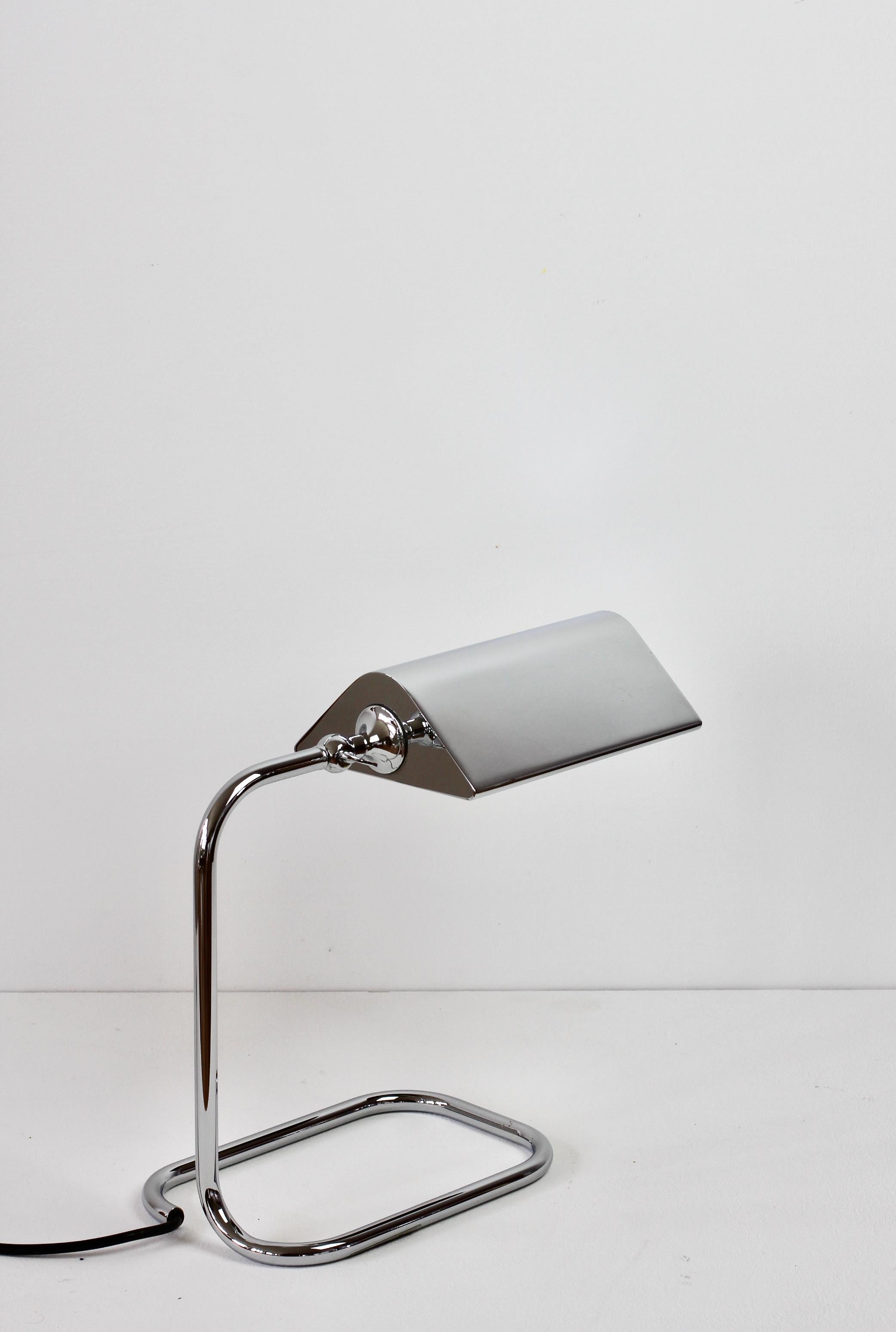 Late 20th Century Florian Schulz Mid-Century Vintage Modernist Chrome 1990s Adjustable Table Lamp For Sale