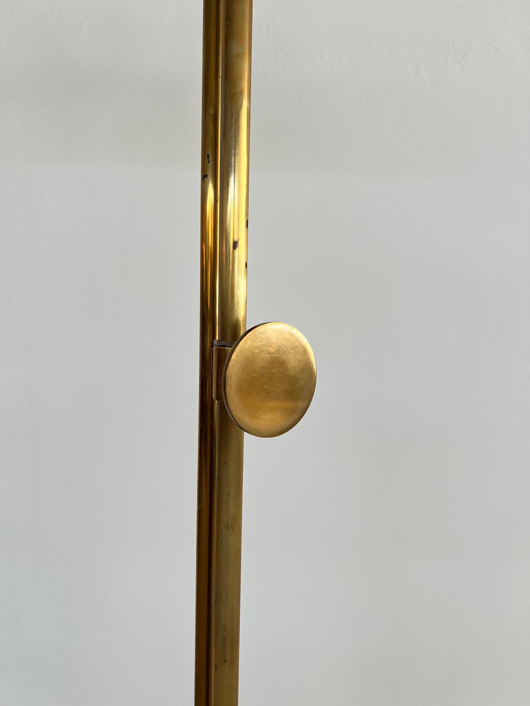 Florian Schulz Mid-Century Adjustable Floor Lamp in Full Brass, 1970s For Sale 4