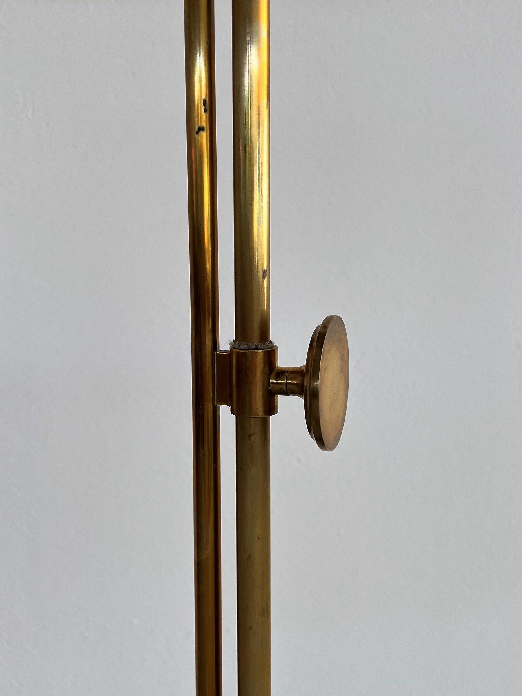 Florian Schulz Mid-Century Adjustable Floor Lamp in Full Brass, 1970s For Sale 1