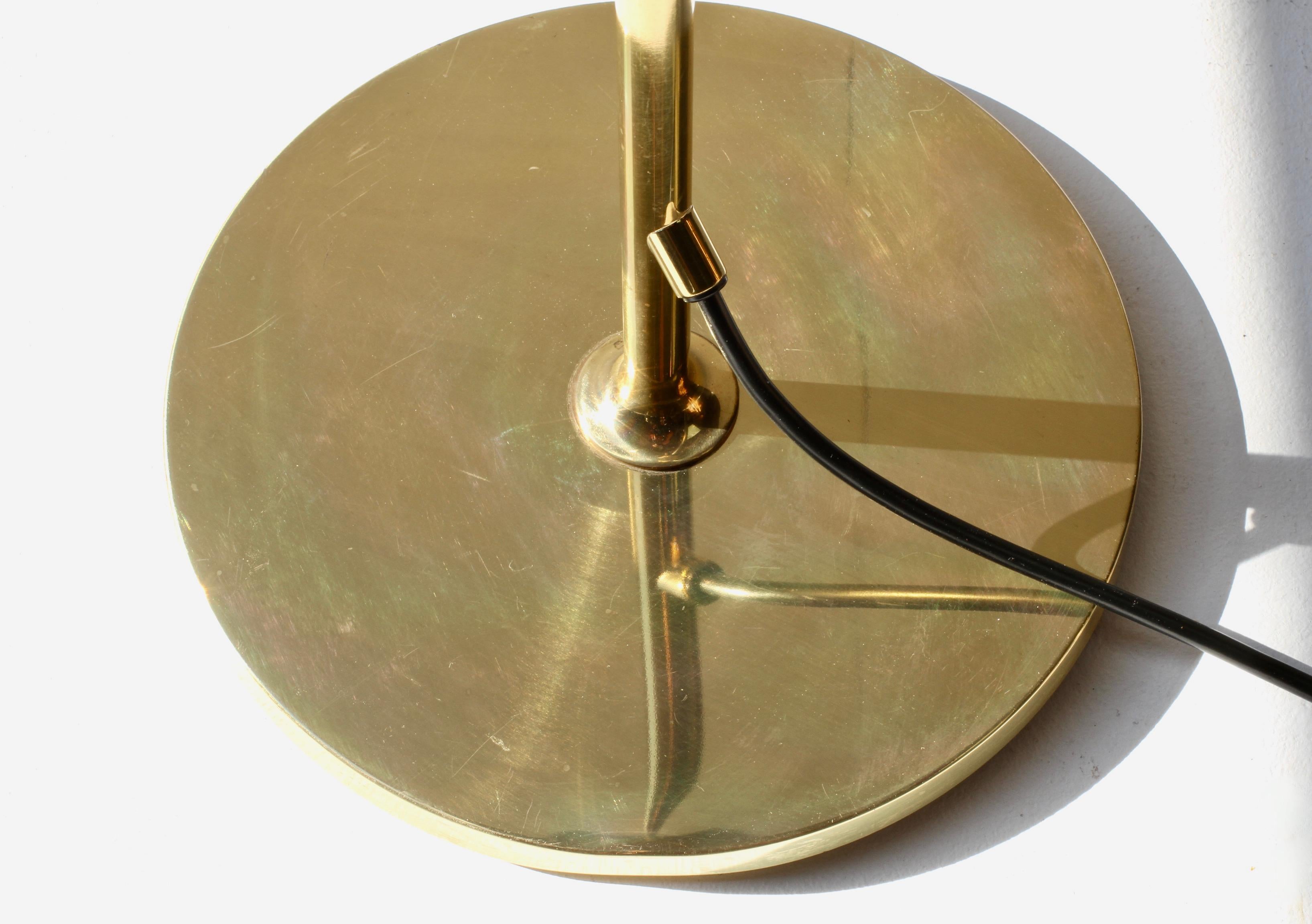 Florian Schulz lampadaire réglable en laiton moderniste vintage du milieu du siècle dernier, années 1970 en vente 11