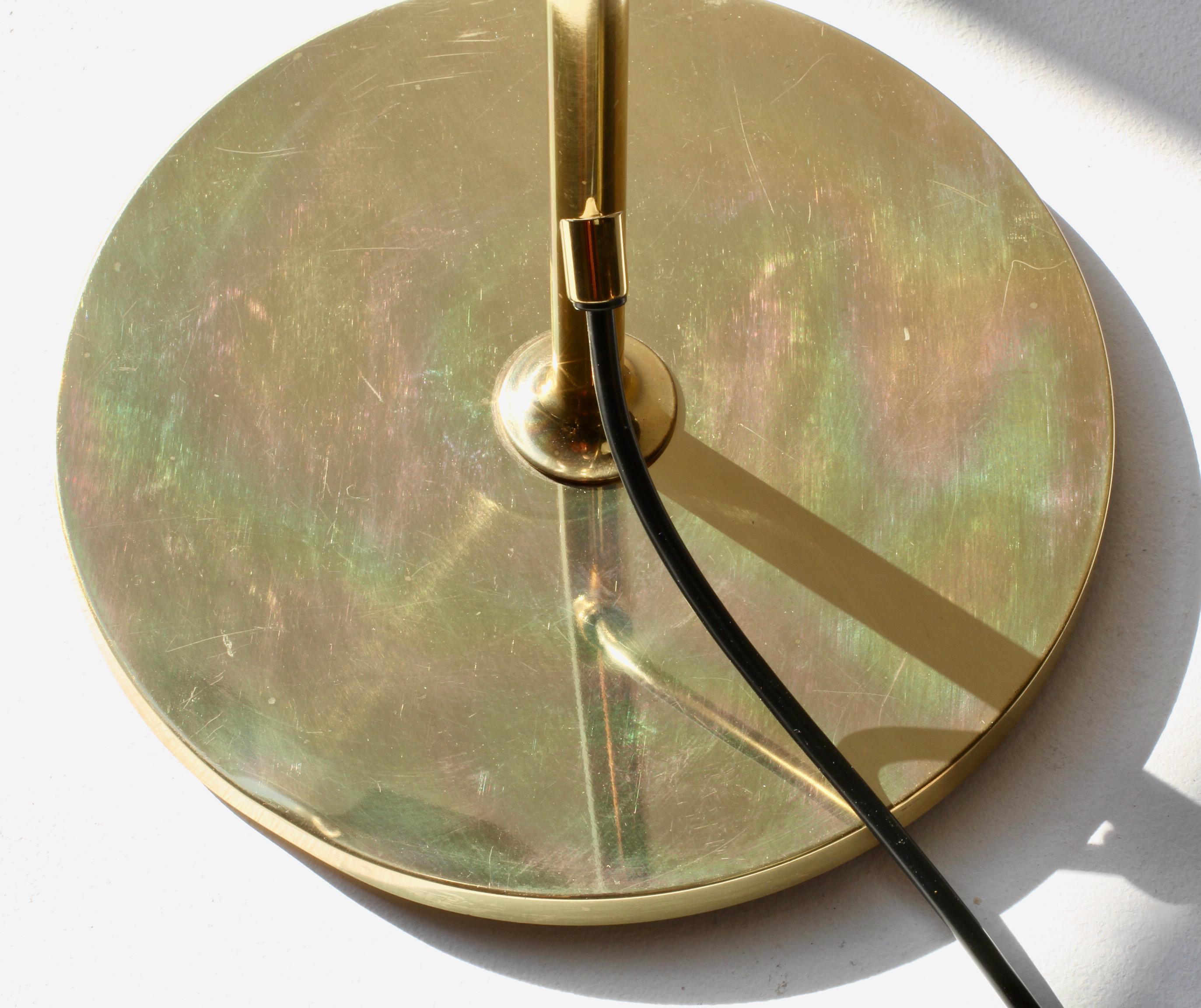 Florian Schulz lampadaire réglable en laiton moderniste vintage du milieu du siècle dernier, années 1970 en vente 12