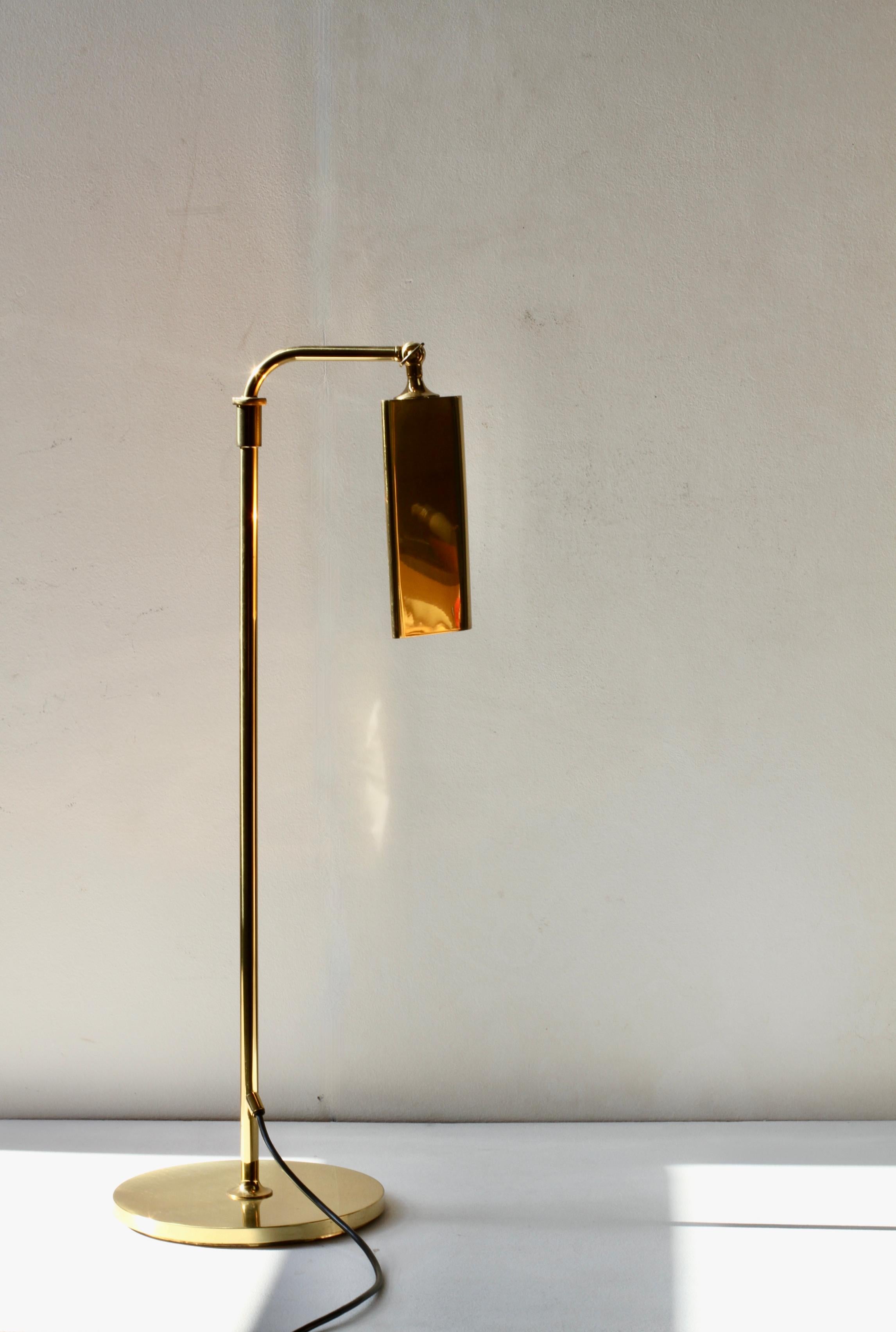 Poli Florian Schulz lampadaire réglable en laiton moderniste vintage du milieu du siècle dernier, années 1970 en vente