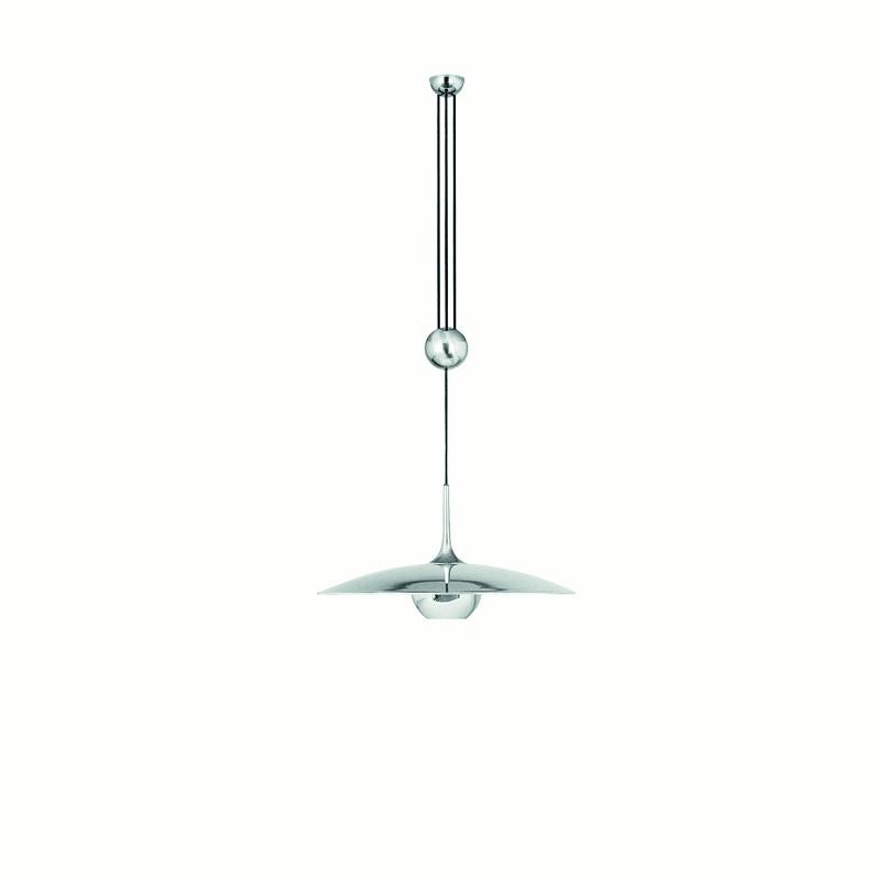 Design iconico di Florian Schulz. Questa lampada è in perfette condizioni ed è disponibile in nichel o ottone lucido. L'altezza è regolabile, la presa di corrente: E27. 

Per sicurezza, la lampada deve essere controllata da uno specialista in base